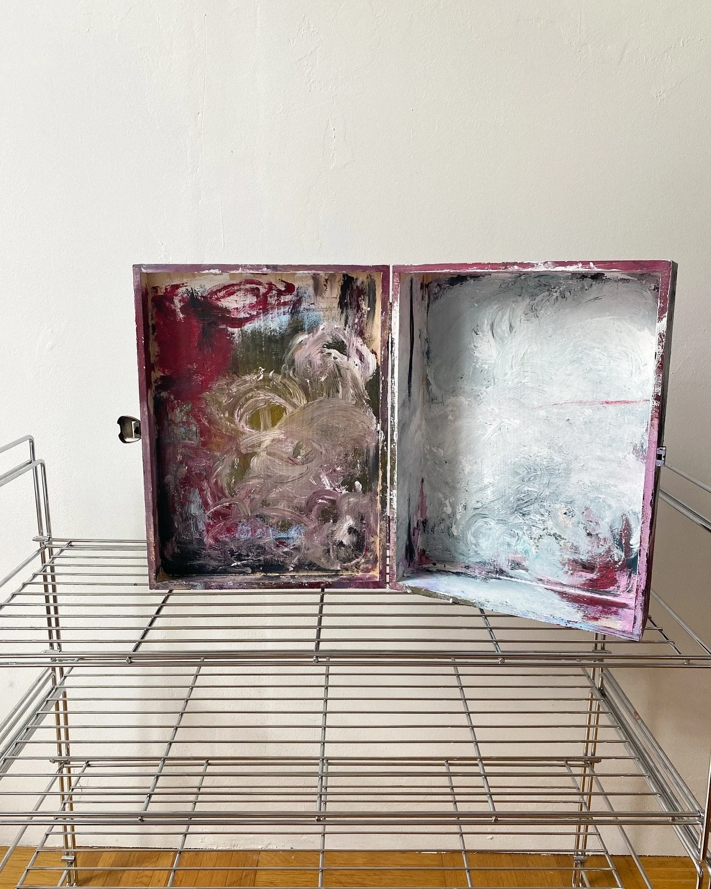 THE BOX (Grief 9), 34x25.5x10.5cm, 2025