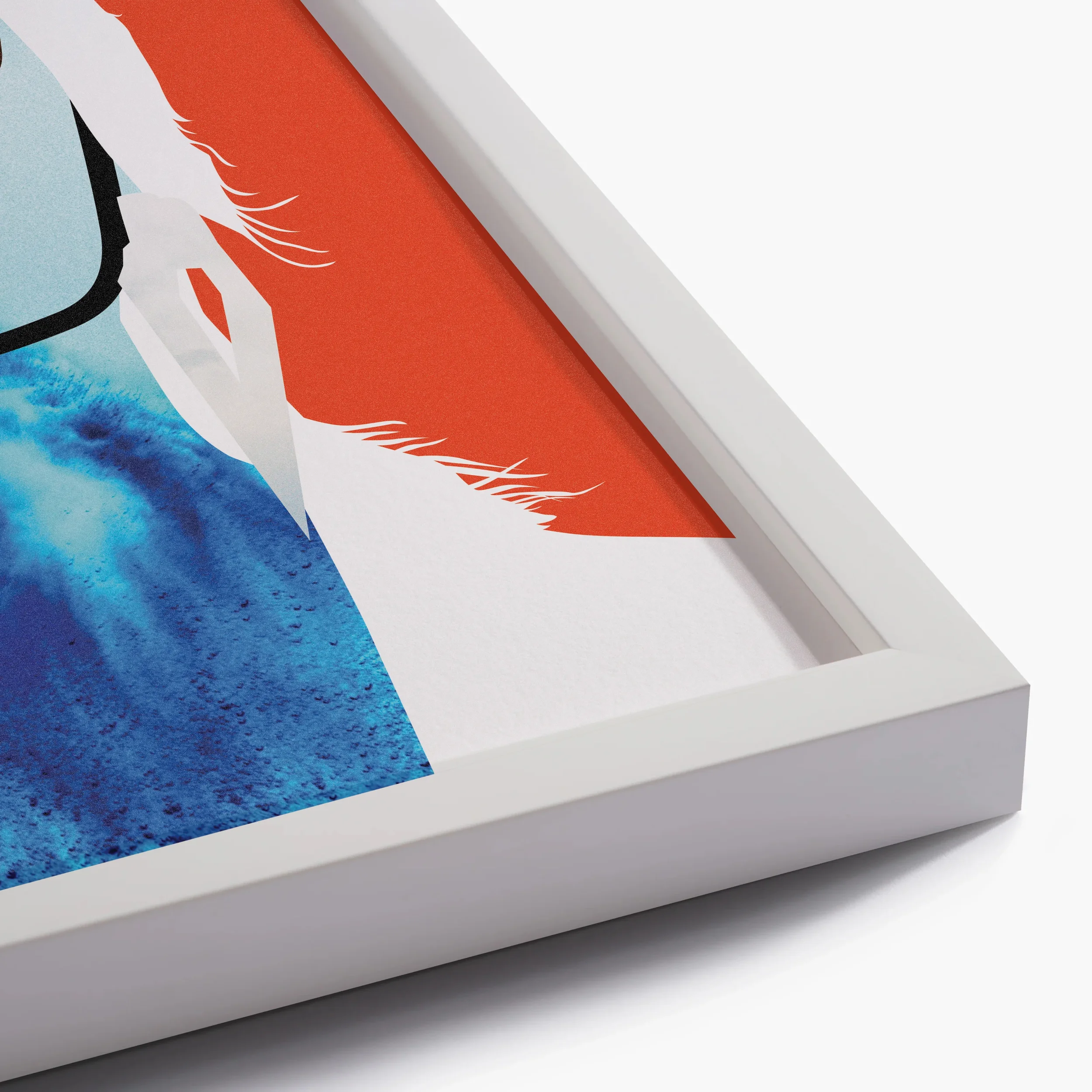 07 Elena_White Frame Close Up_01.webp