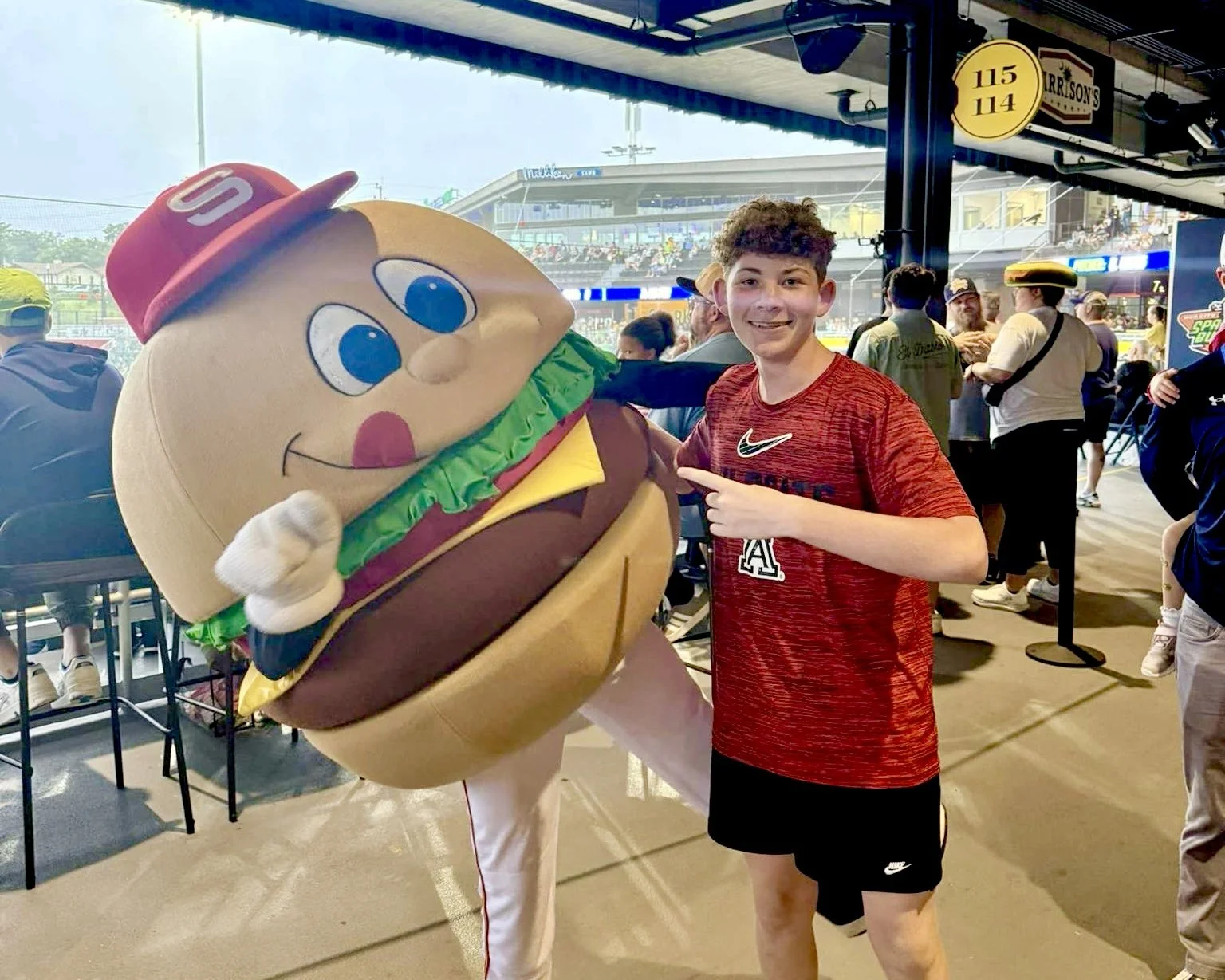Meeting "Chuck the Burger" Hub City's mascot