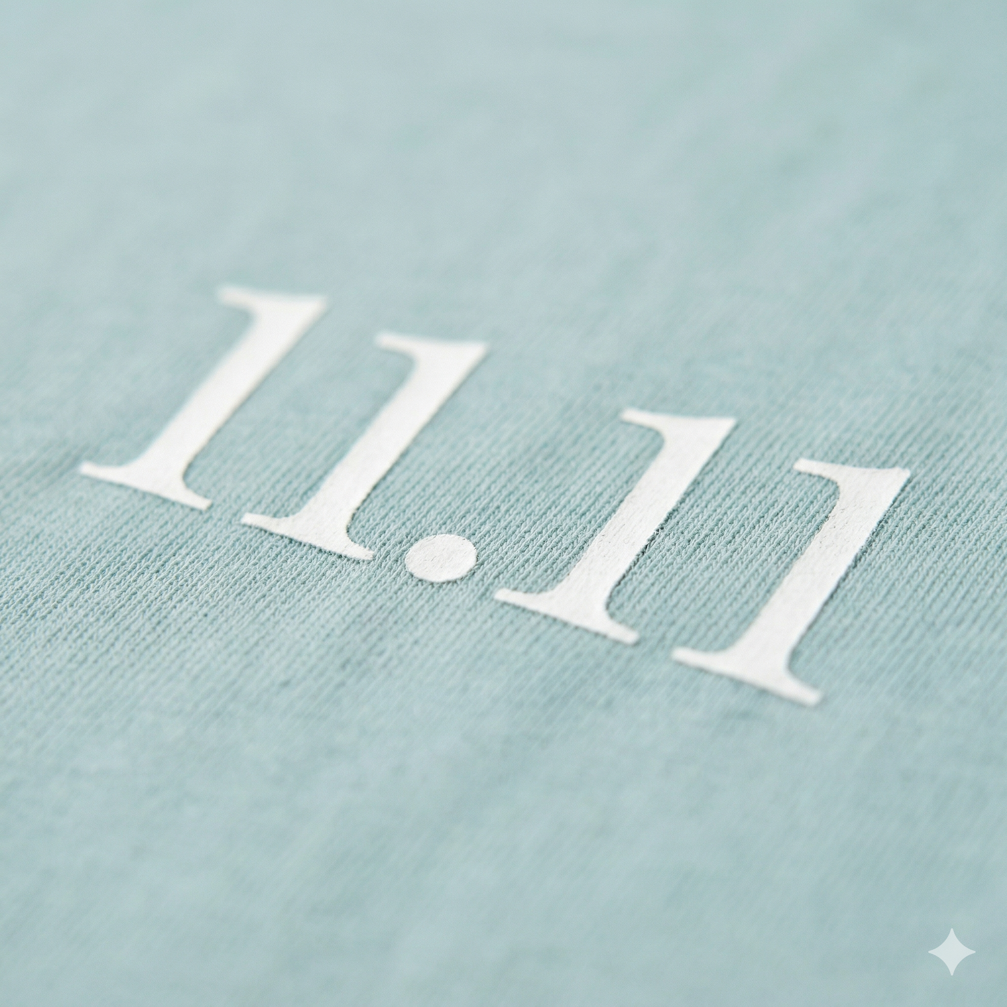 11.11 tshirt elfi detailed.png