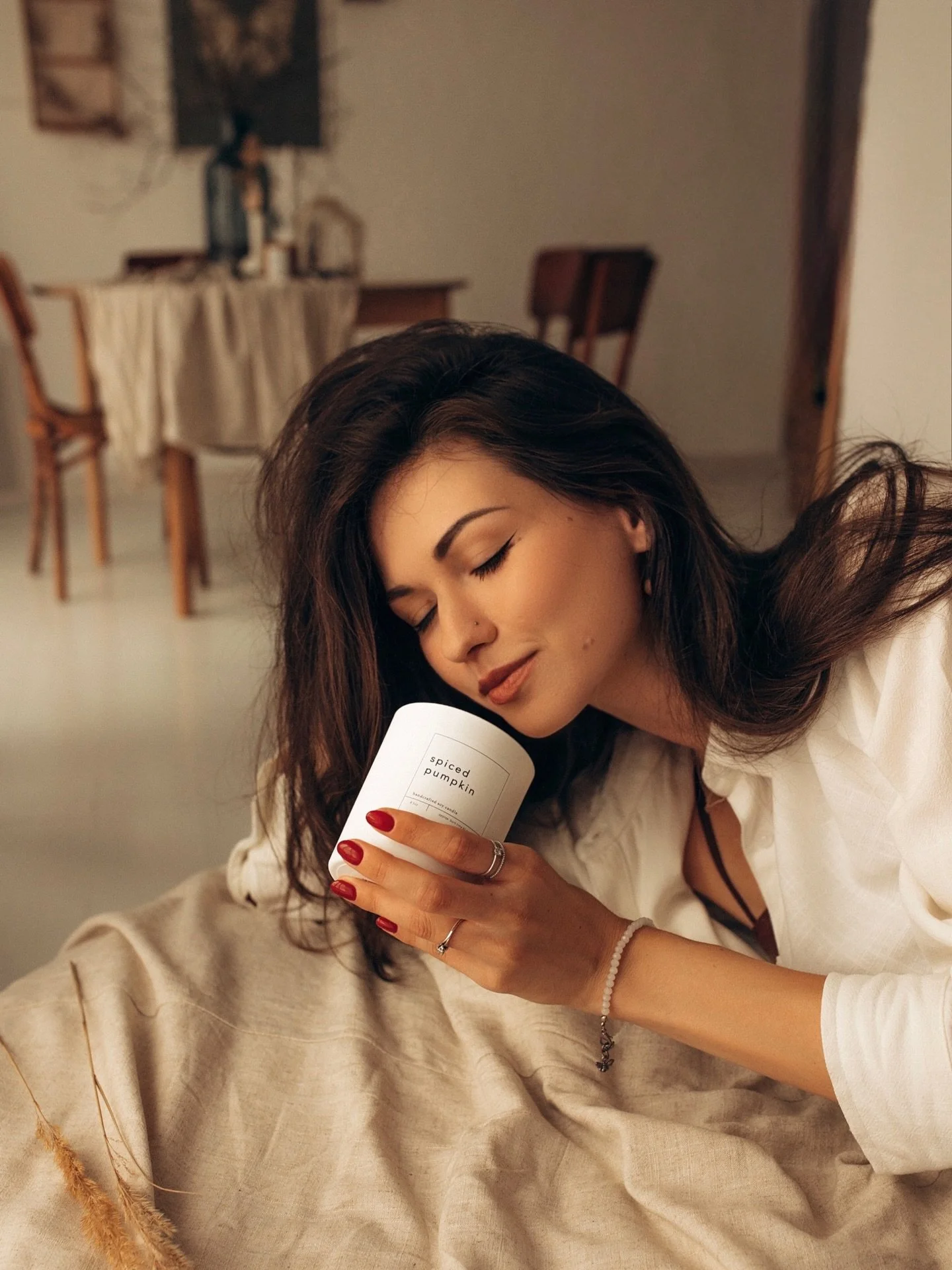 You know what&rsquo;s great about Den Perfect? ✨
Our seasonal scents are here for you all year round.
Because who said Spiced Pumpkin is only for autumn? 🤔 Warm, calming, and perfectly cosy, this scent is meant for every moment, not just October 🙌
