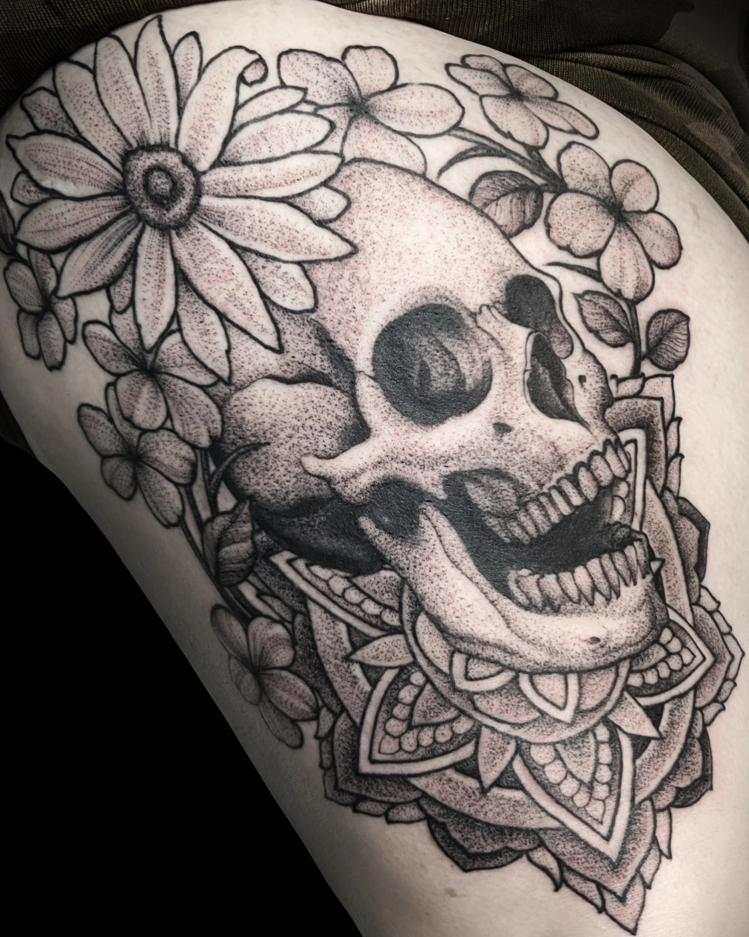 Skull dotwork tattoo 