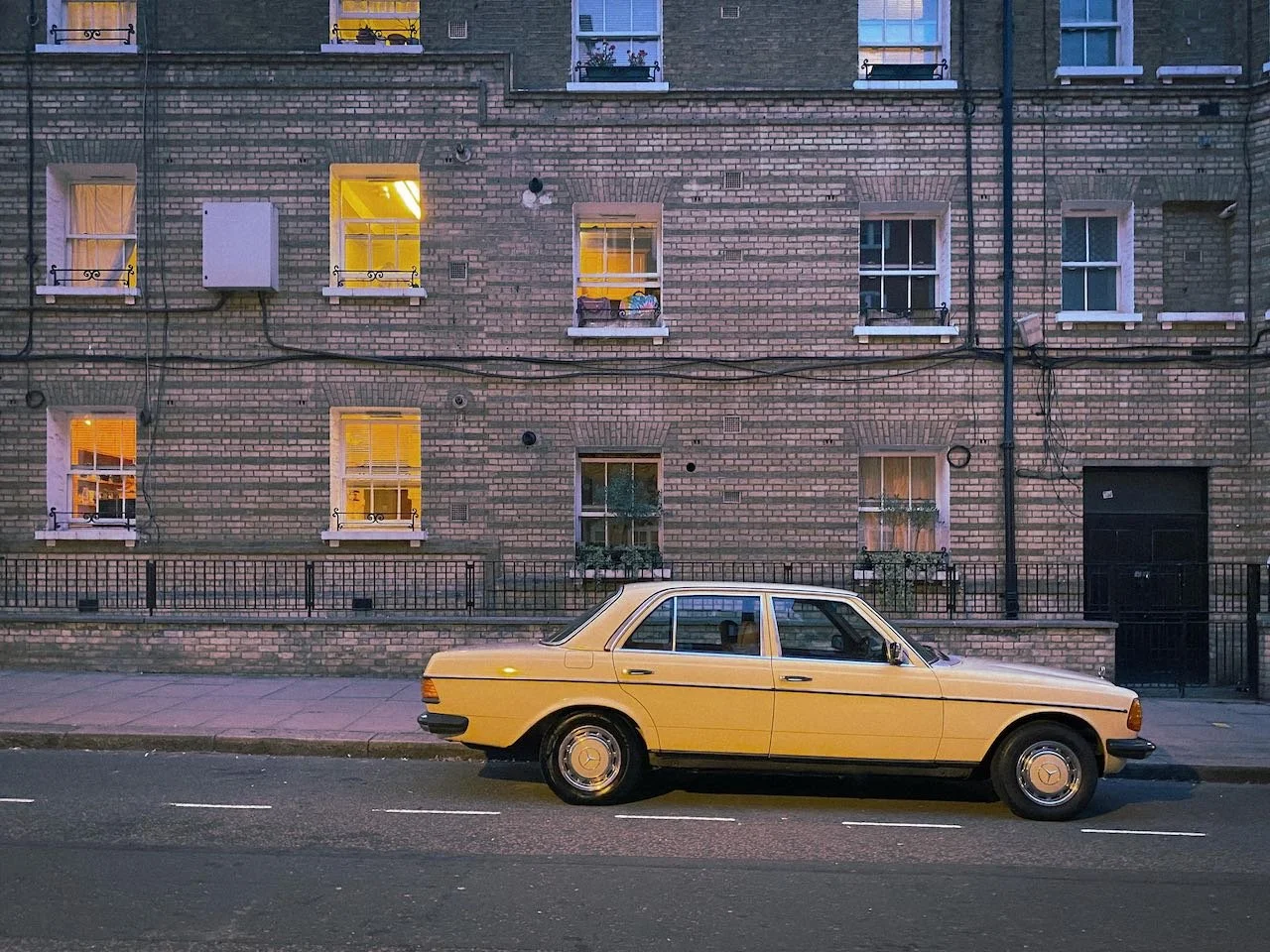 YIO7083 Kemble Street