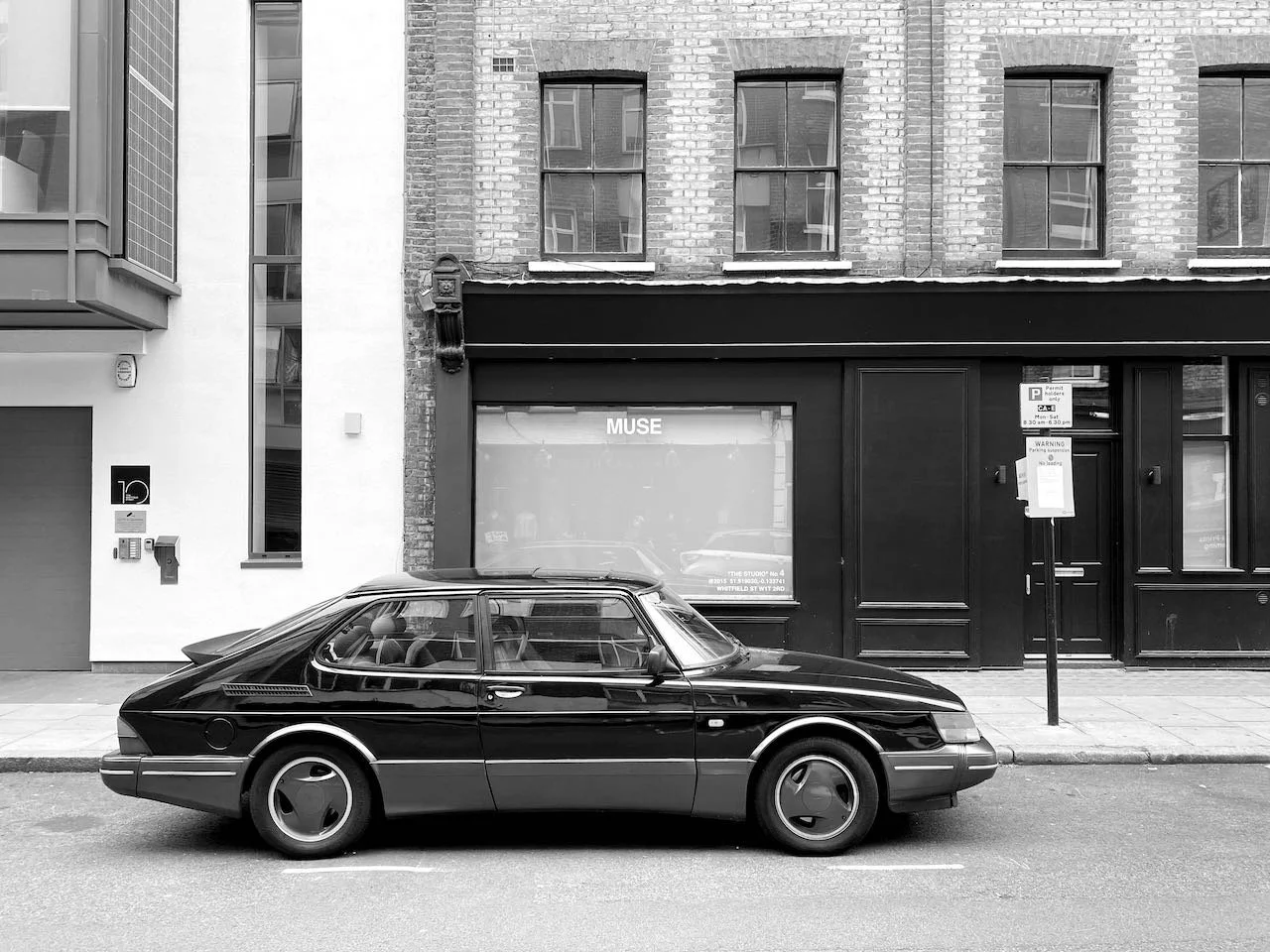 YIO5510 Whitfield Street