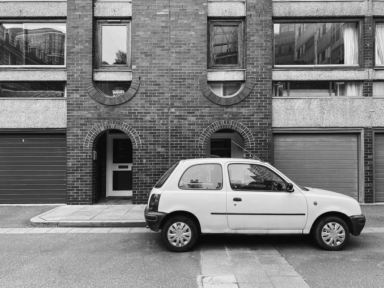 YIO4574 Monkwell Square