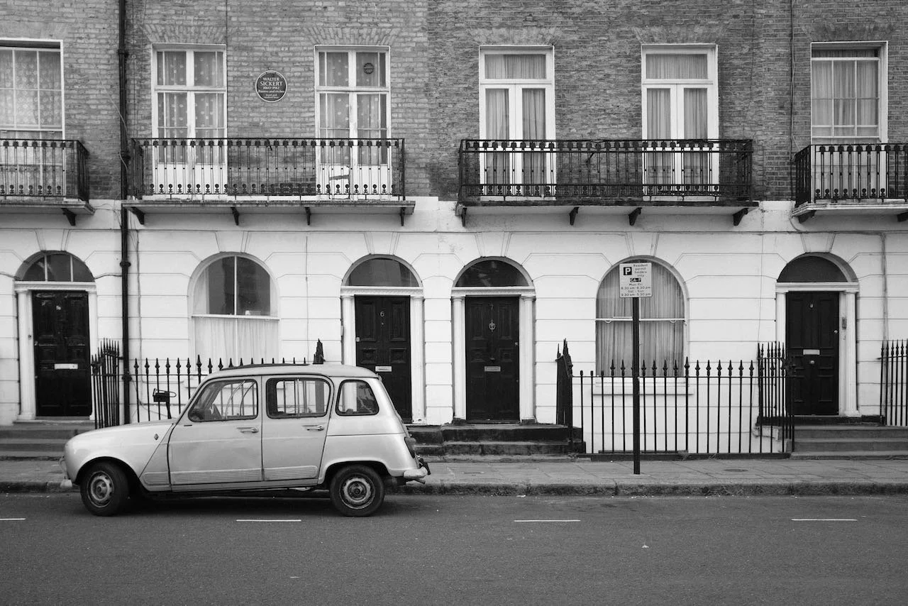 YIO1977 Mornington Crescent