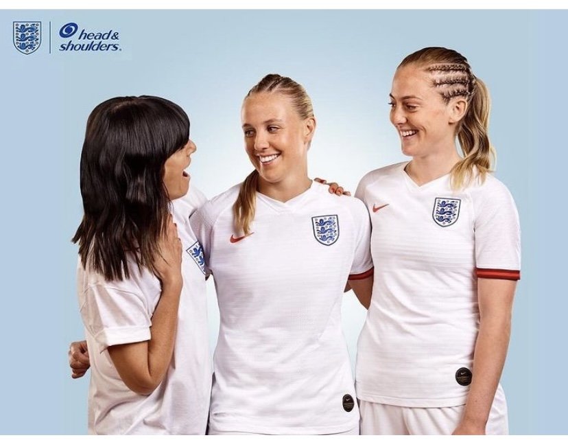 joe_mills_agency_womens_england_team_football_head_&_shoulders_campaign_terri_grisdale_make_up_artist_hair_hairstylist_1.jpg