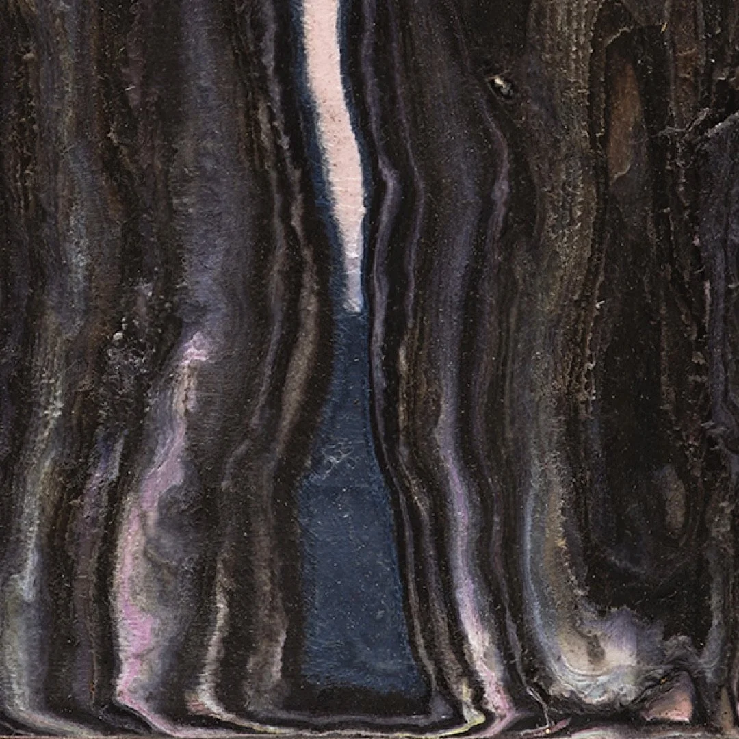 Surface detail of Winter Order with exposed layers and sculptural cuts
