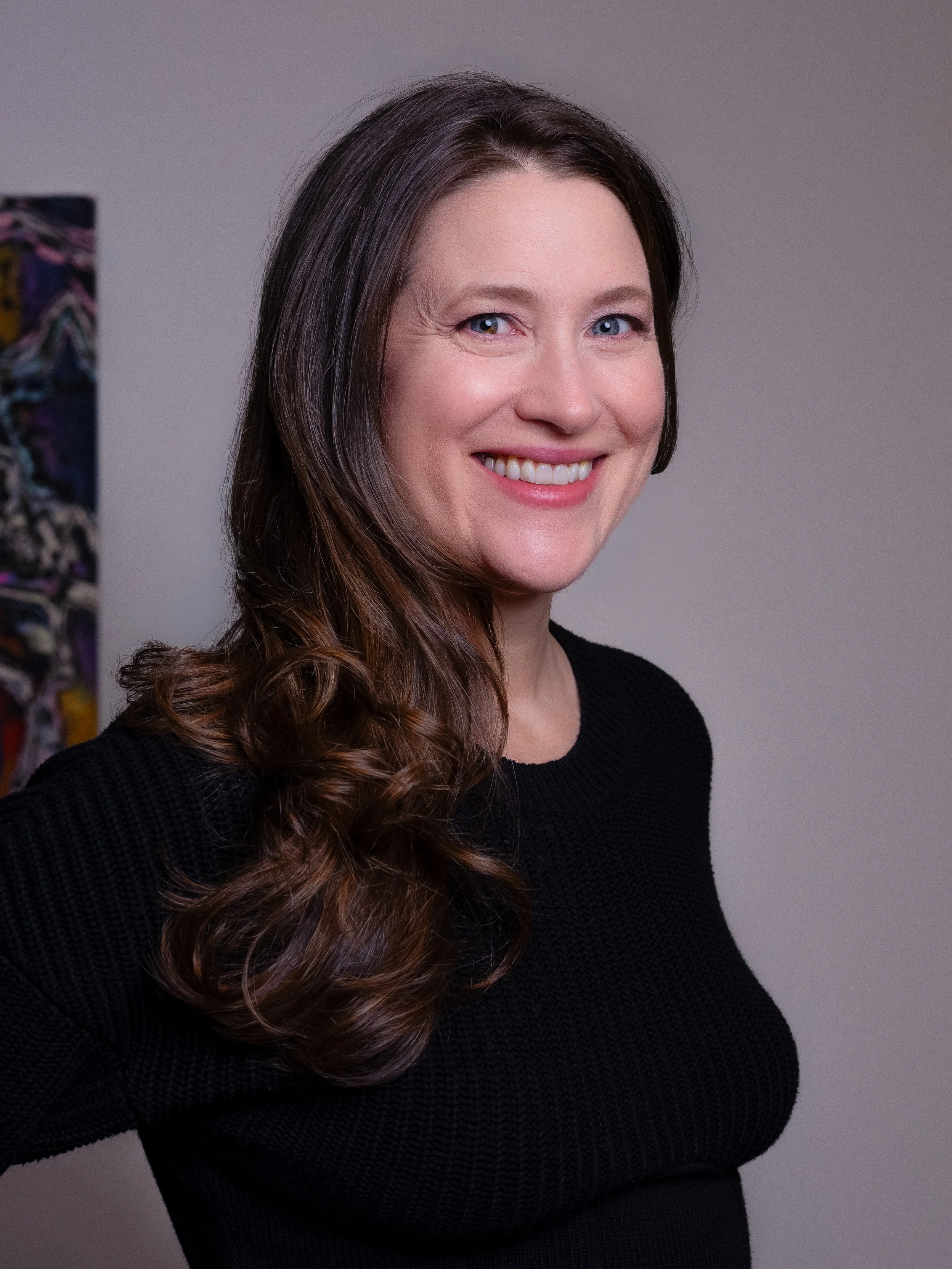 Michele Bonds, sculptural paper artist, portrait headshot