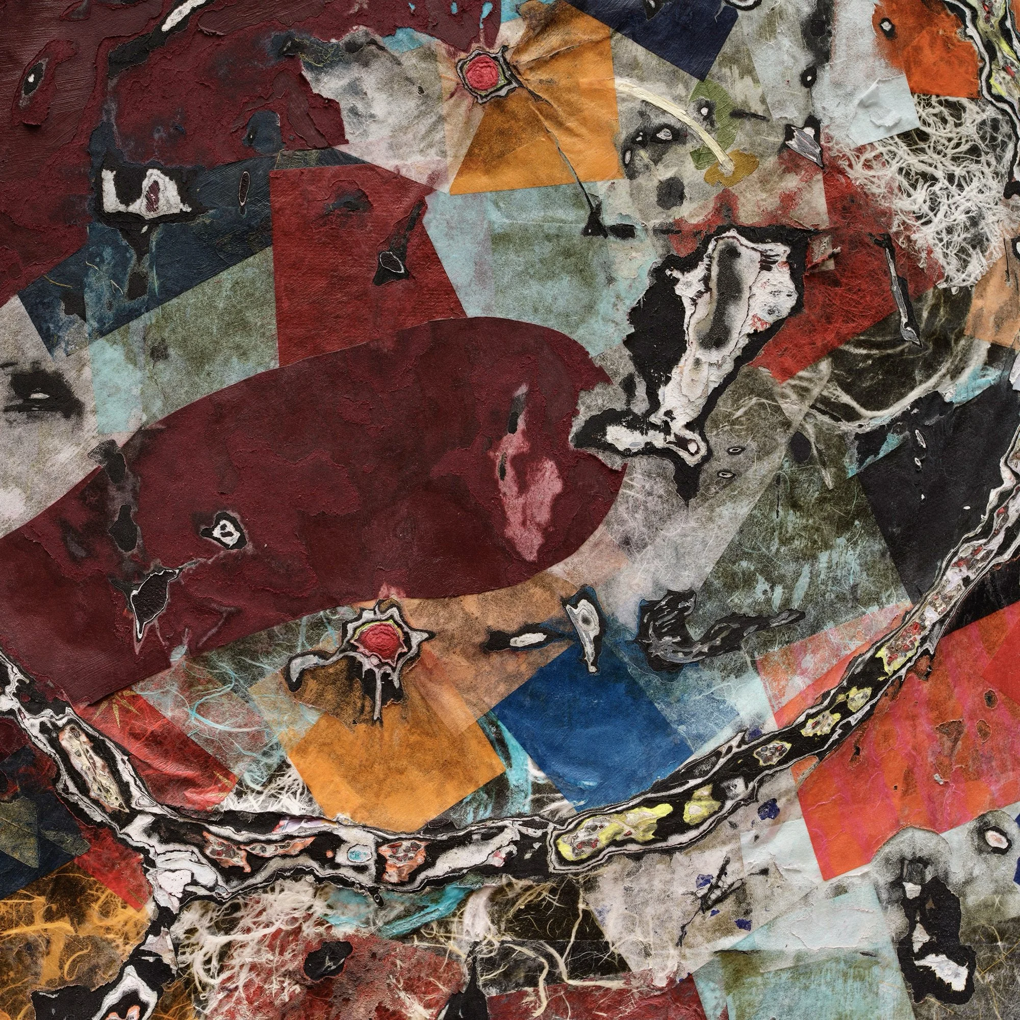 Surface detail of Miss in Abyme with exposed layers and sculptural cuts