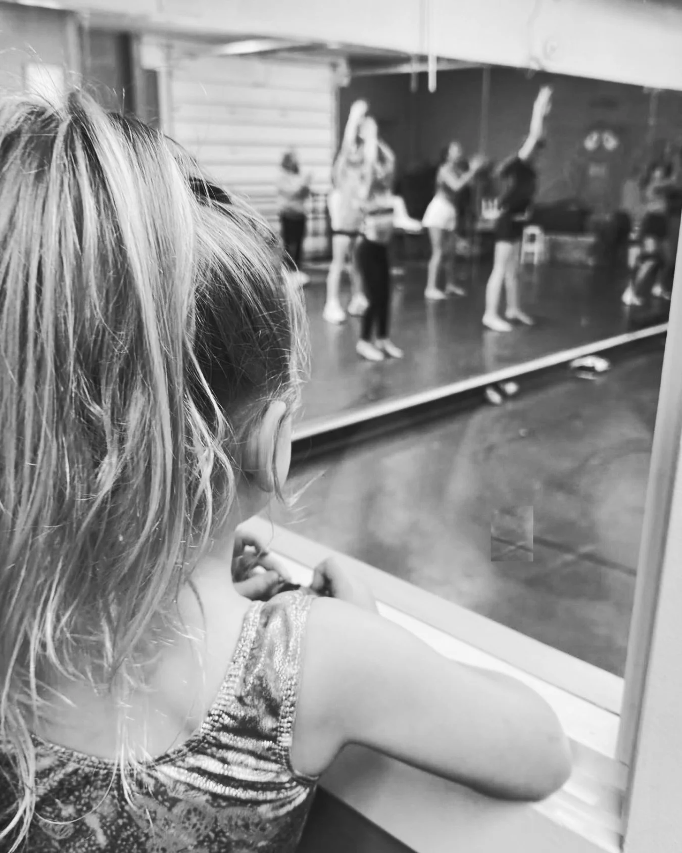 Every big dancer started right here &ndash; watching, learning, believing.
&hellip;
It&rsquo;s not too late to get your little one dancing. Contact us for more information on classes and pricing.
🩷🩷🩷
#seriousdancingseriousfun #dazzledance  #dancec