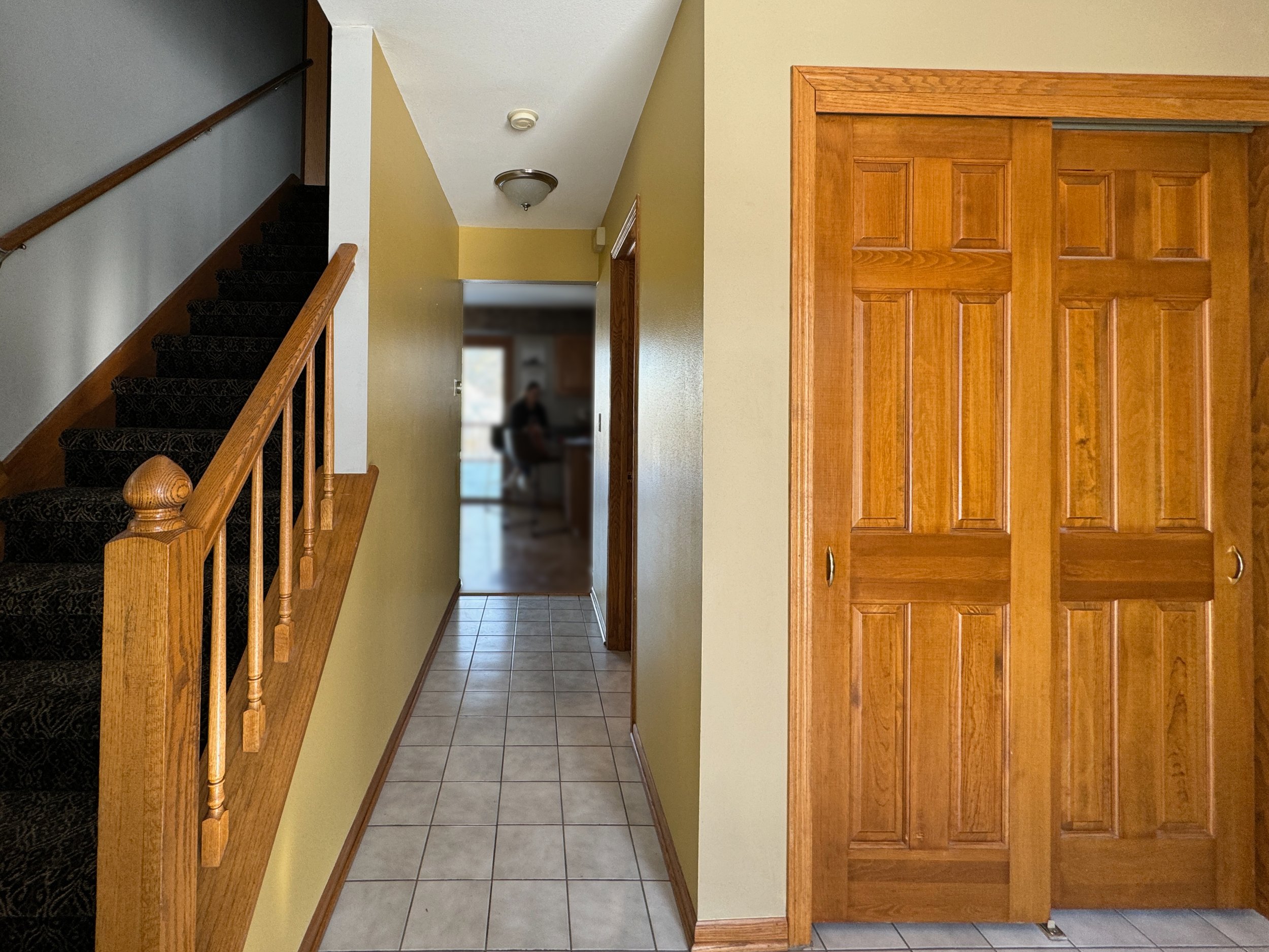 foyer-before.jpeg