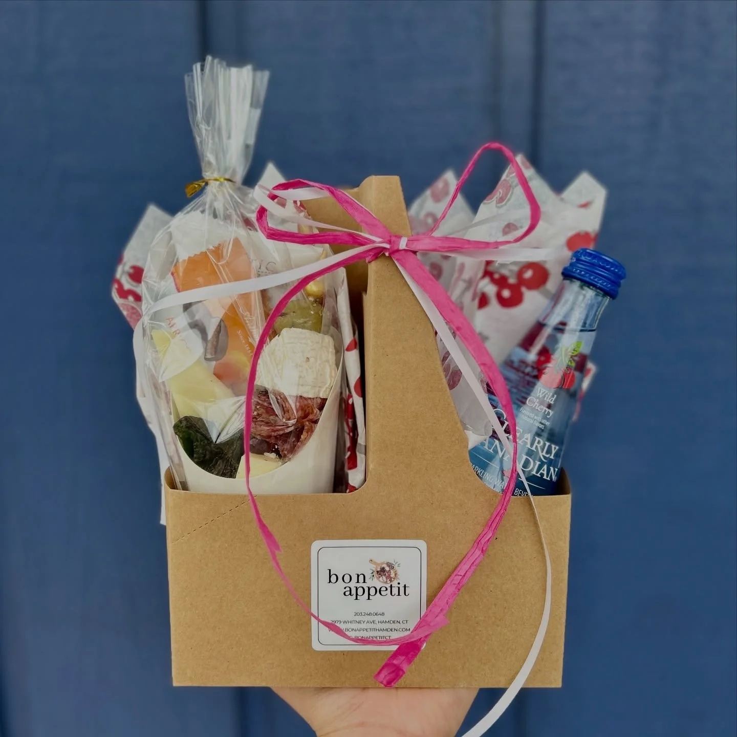 Cheese &amp; Charcuterie, but make it effortless ✨🧀
Our grab-and-go cups are the perfect way to elevate any gathering&mdash;no boards, no mess, just beautifully curated bites in every cup.

Each one includes:
&bull; Premium cheese &amp; charcuterie
