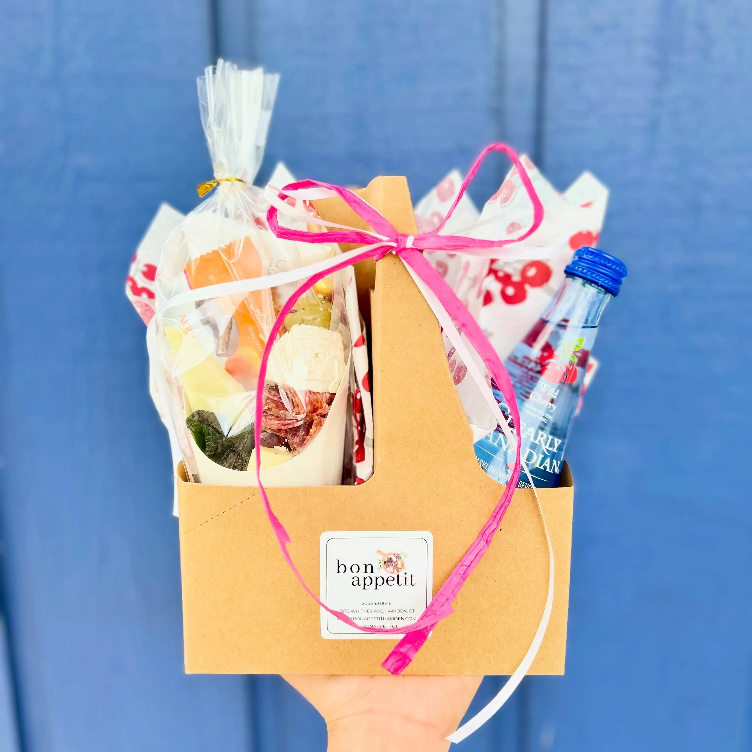 Grab your charcuterie carrier for the week ahead!