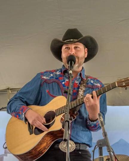 Don&rsquo;t forget Jacob Acosta tomorrow for Live Music Saturdays

#thingstotryinwillcoxaz #thingstodowinwillcoxaz #relax #tirritofarms #TirritoFarm #glampingaz #glampinglife #farmtours #vineyards #winetasting #thecasitasattirritofarm #thebreweryatti