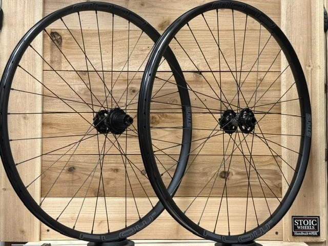 Stoic BLZBUB 32h hub laced to Stan's Flow MK4