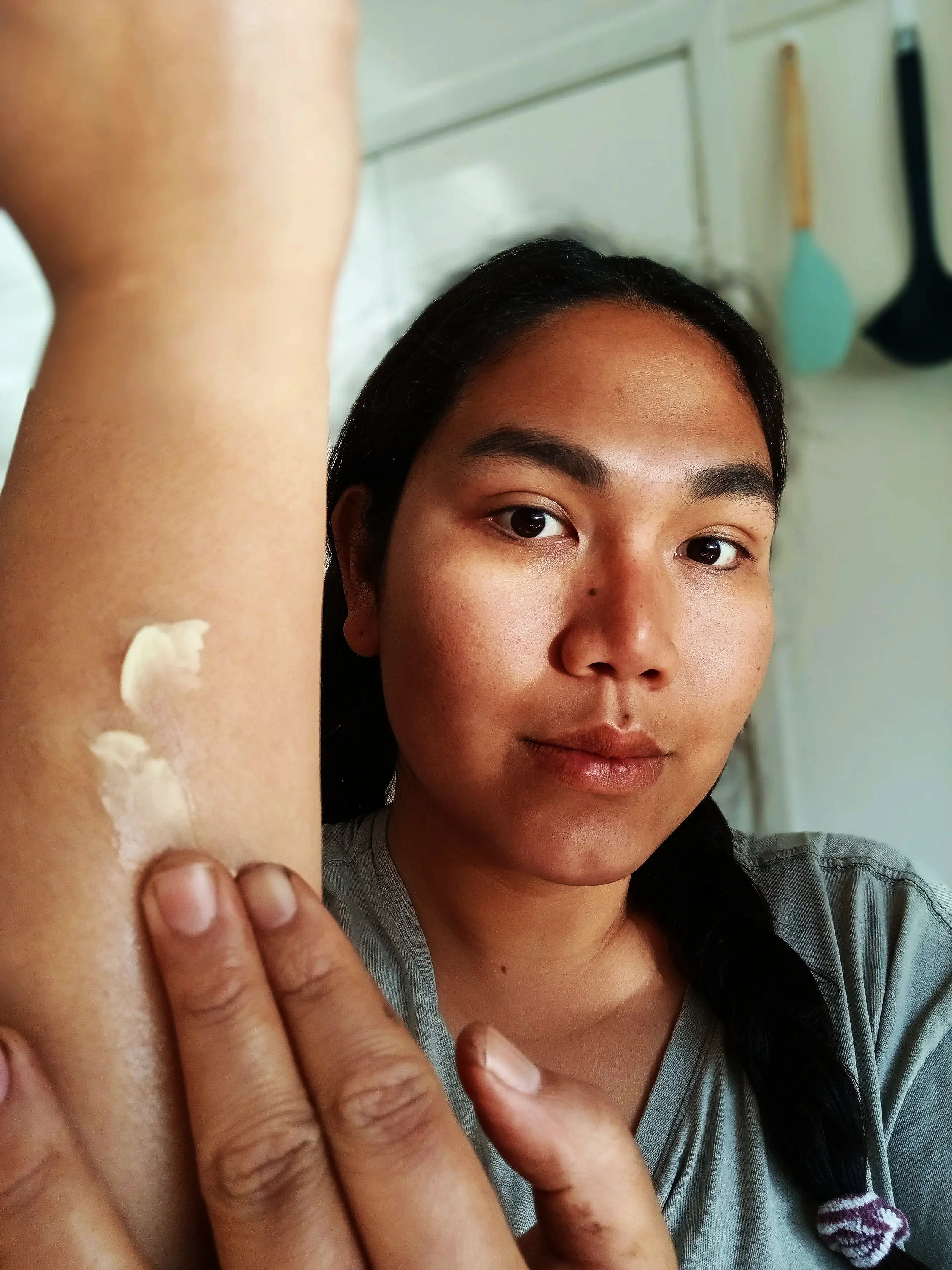 you can also apply the balm all over your body, hands, and feet.