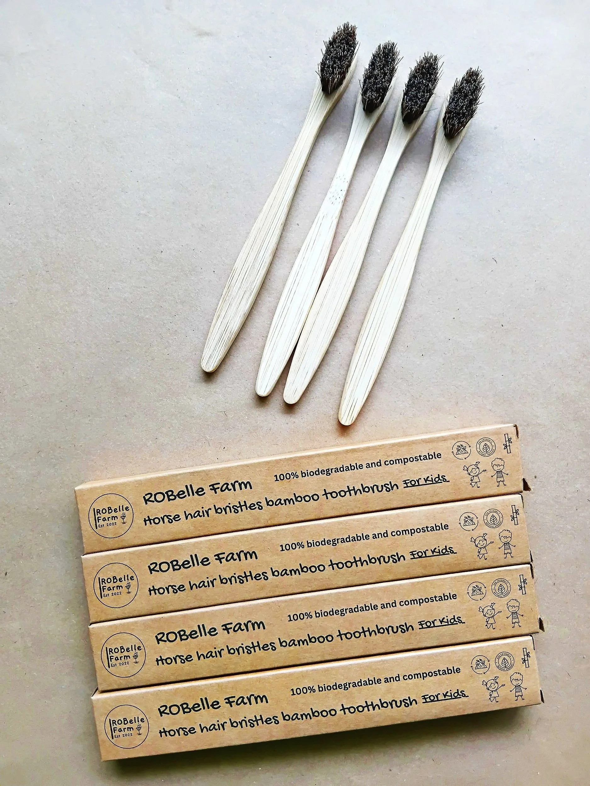 The handle is carefully crafted from MOSO Bamboo, a remarkable species well-known for being the most sustainable bamboo due to its incredibly fast-growing nature.