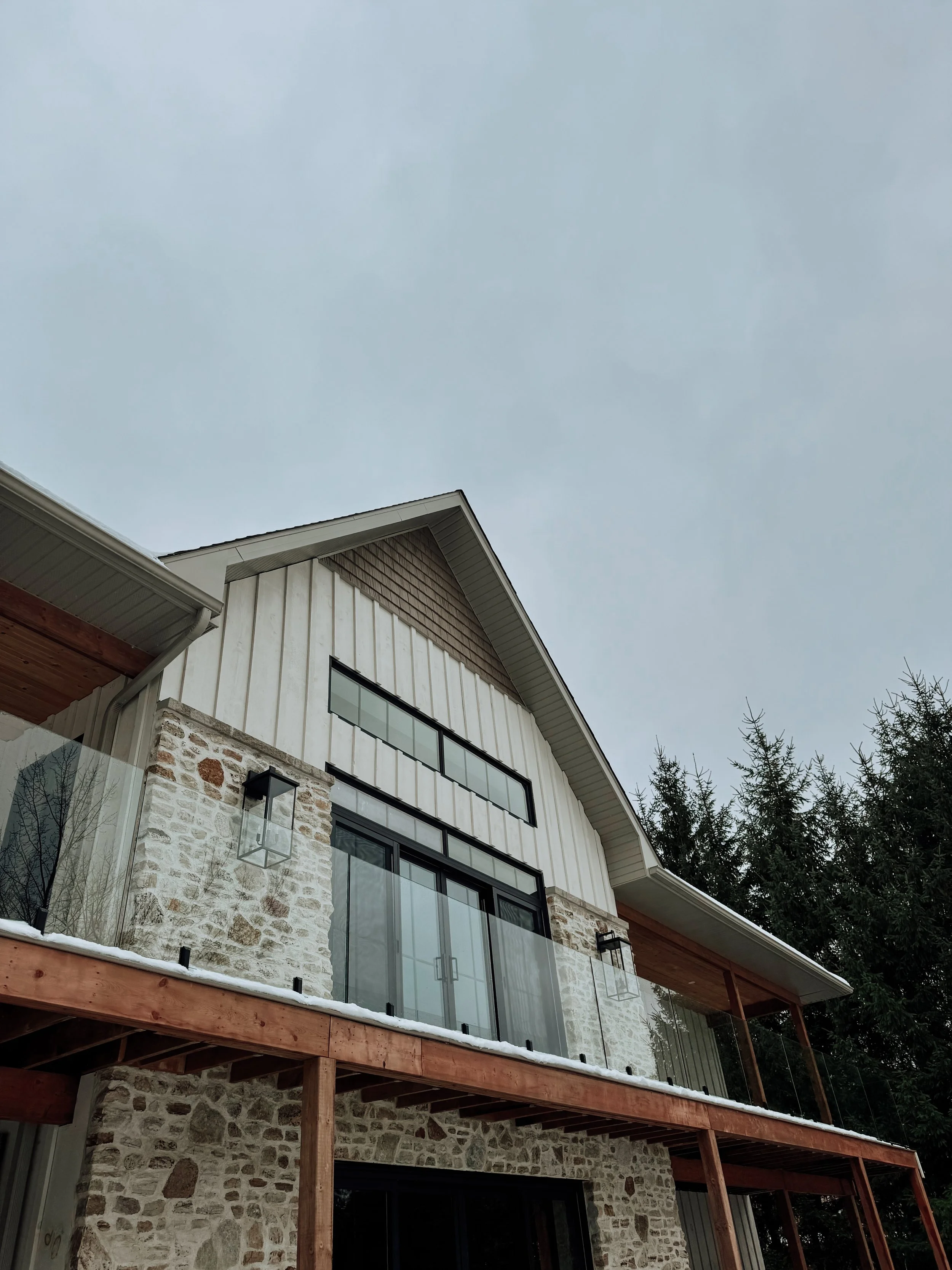 Project Lakehouse II | Exterior Selections