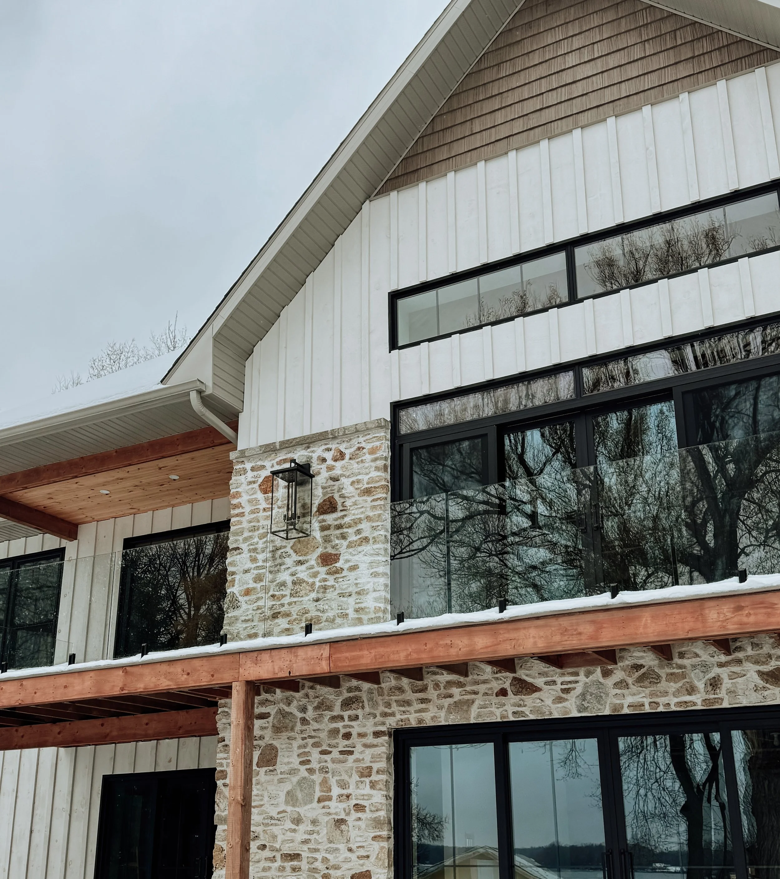 Project Lakehouse II | Exterior Selections