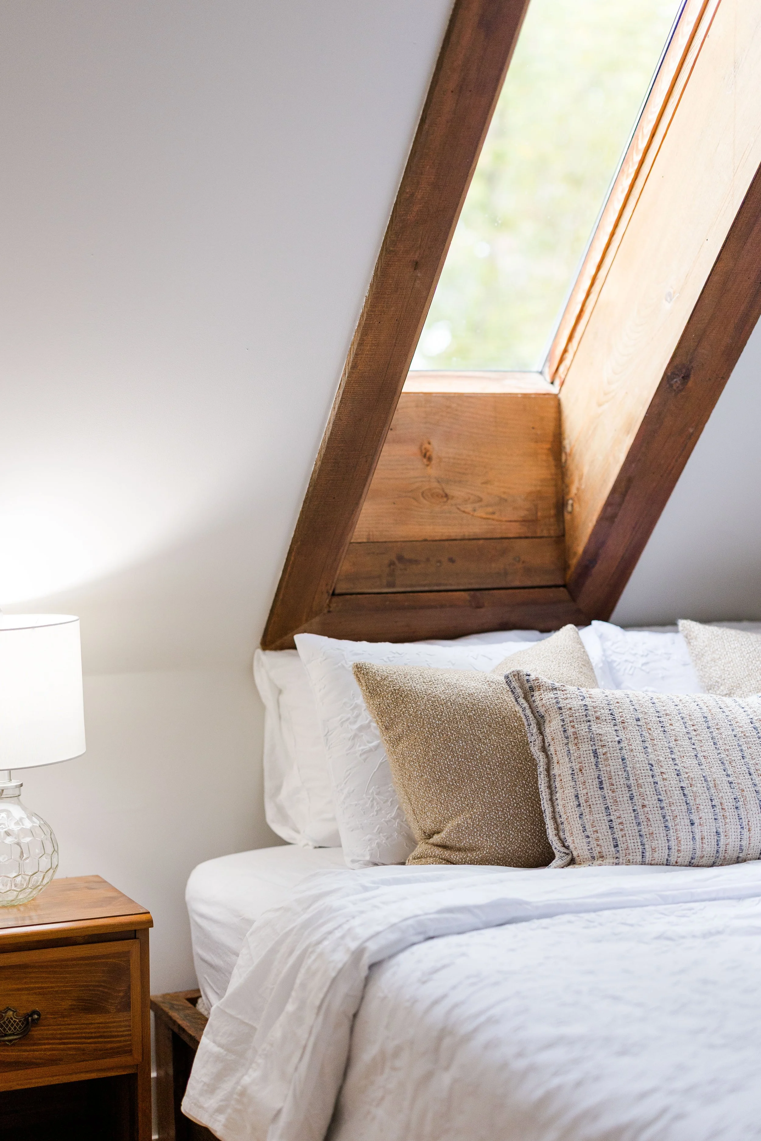 Project Highlands Hideaway | Interior Furnishing & Staging | AIRBNB