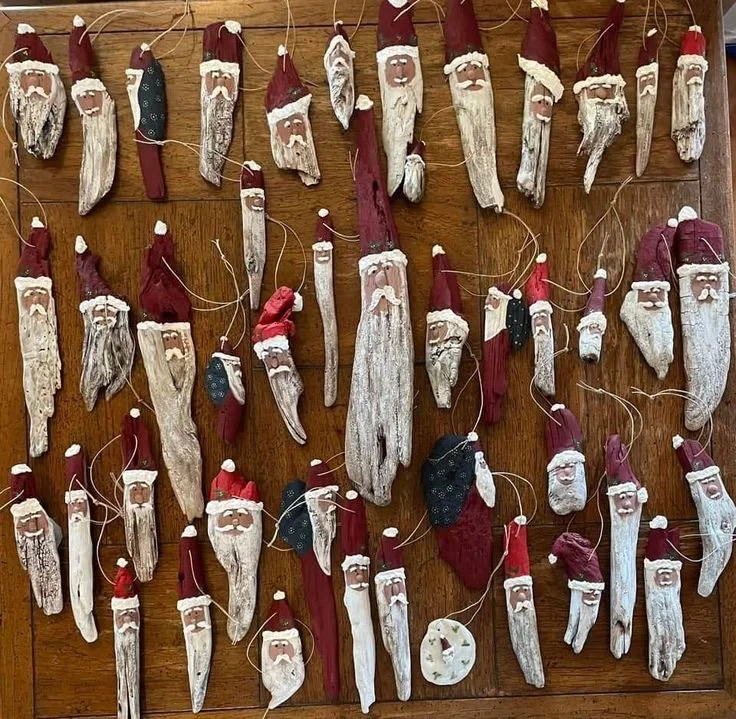 santas01.jpg
