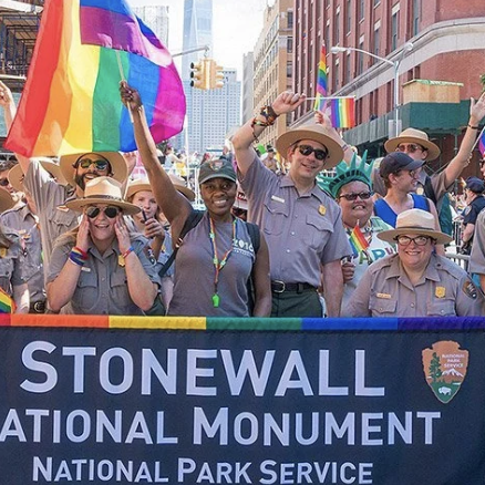  Virtual Pride History Tour. 
This is a live virtual tour of key landmarks in the US for the Pride movement. It follows the story of Pride, from the founding of America to after the Stonewall riots.
 From £1500. 
 
Delivery: Virtual,
Objective: Diver