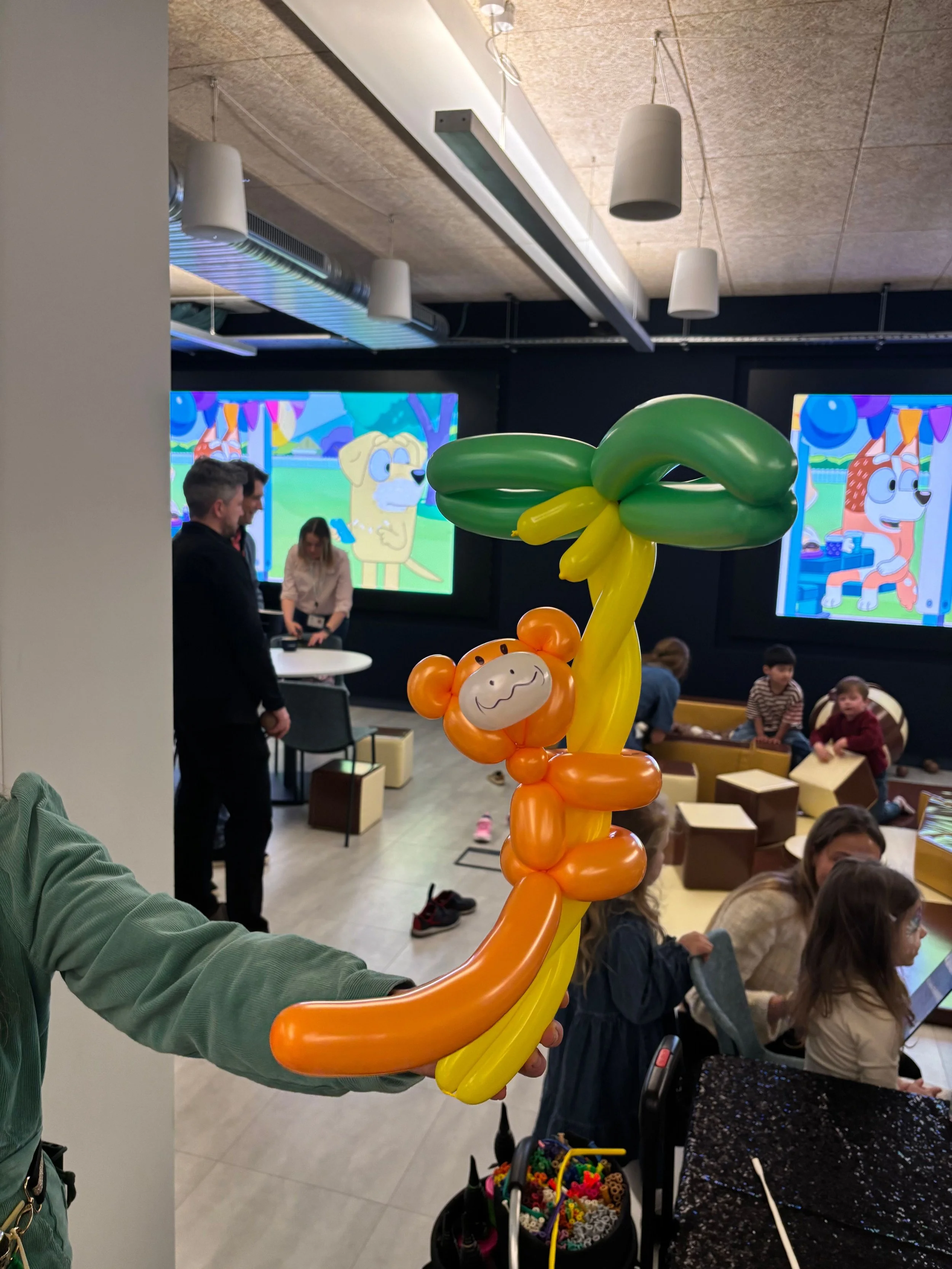  Balloon Entertainment. 
Invite one of our balloon artists to your event and they will work the room creating bespoke balloon hats, animals and items for your guests.
 From £650. 
 
Audience: Kids,
Activity: Entertainment,
 