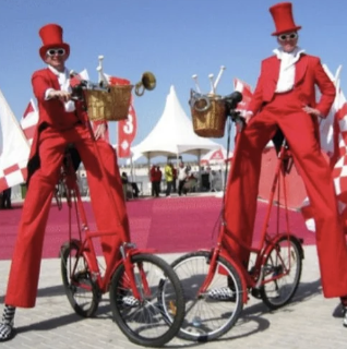  Stilt Artists. 
Our charismatic pair of stilt walkabout artists will amuse and amaze.
 Please enquire for a quote. 
 
Audience: Everyone,
Activity: Entertainment,
 