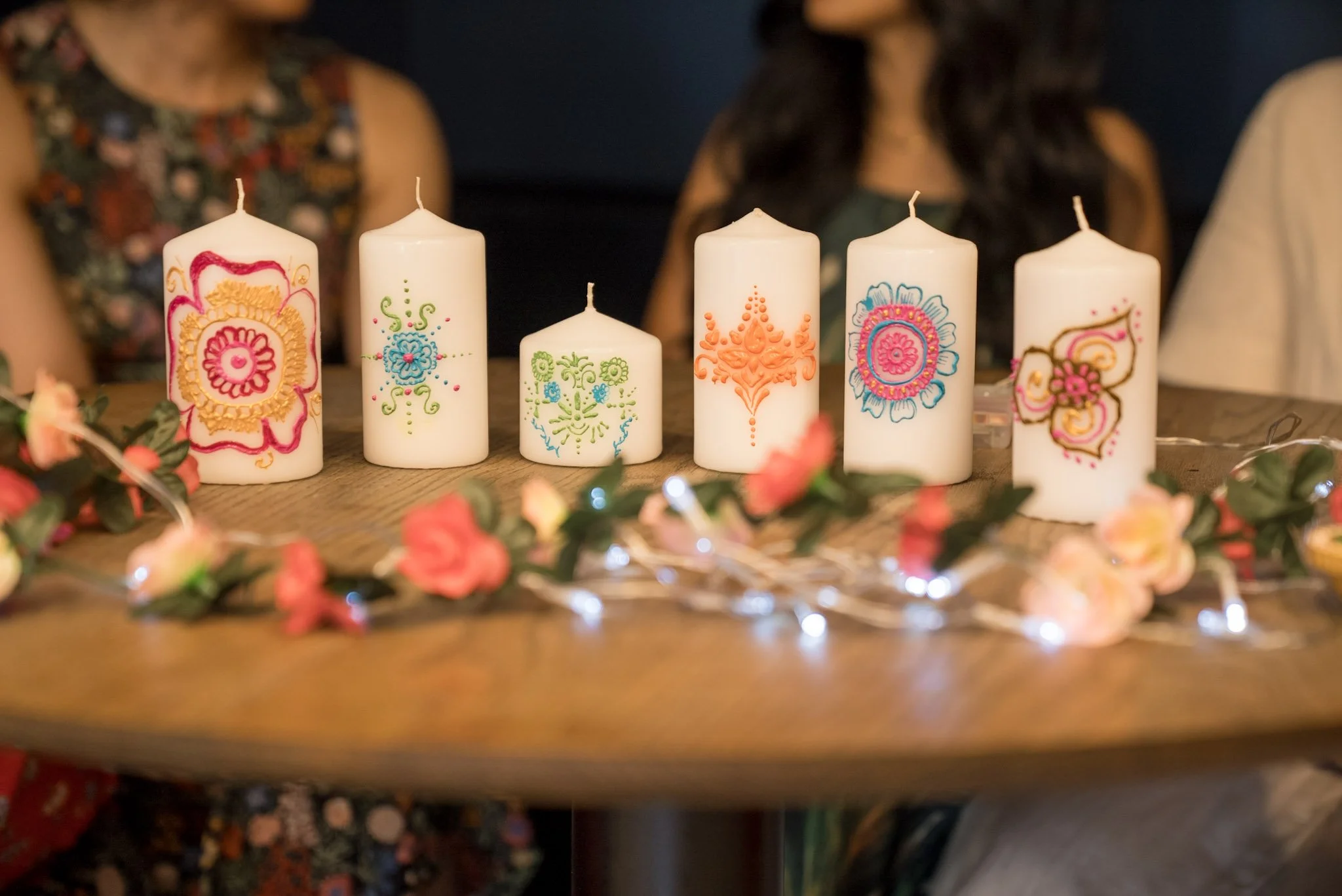  Henna Workshops. 
Learn about the art of henna using traditional henna pastes - decorate a canvas, a candle or try it on your hands.
 From £50pp. 
 
Browse by: Oct - Diwali,
Browse by: July - South Asian Heritage Month,
Experiences: Creative, 
Occas