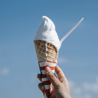  Ice Cream Cart. 
Refreshing and colourful, Enjoy a swirl of ice cream at your event.
 From £500. 
 
Audience: Kids,
Activity: Food & Drink Stations,
 