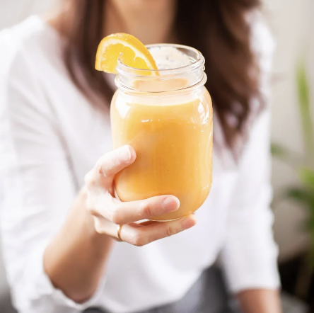  Supporting Your Immune System With Nutrition. 
What is the immune system and what do we need to eat to support it? Delve into this topic with our nutritionist Natasha. Great for team wellbeing & health.
 From £685. 
 
Delivery: In-person,
Objective: