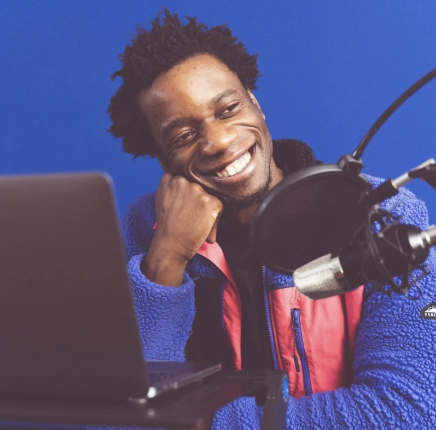  Virtual Talk: A New Paradigm of Masculinity. 
Many men feel criticised or misunderstood, but the issue lies more in outdated cultural expectations of masculinity than in men themselves. This talk explores how redefining masculinity can create health