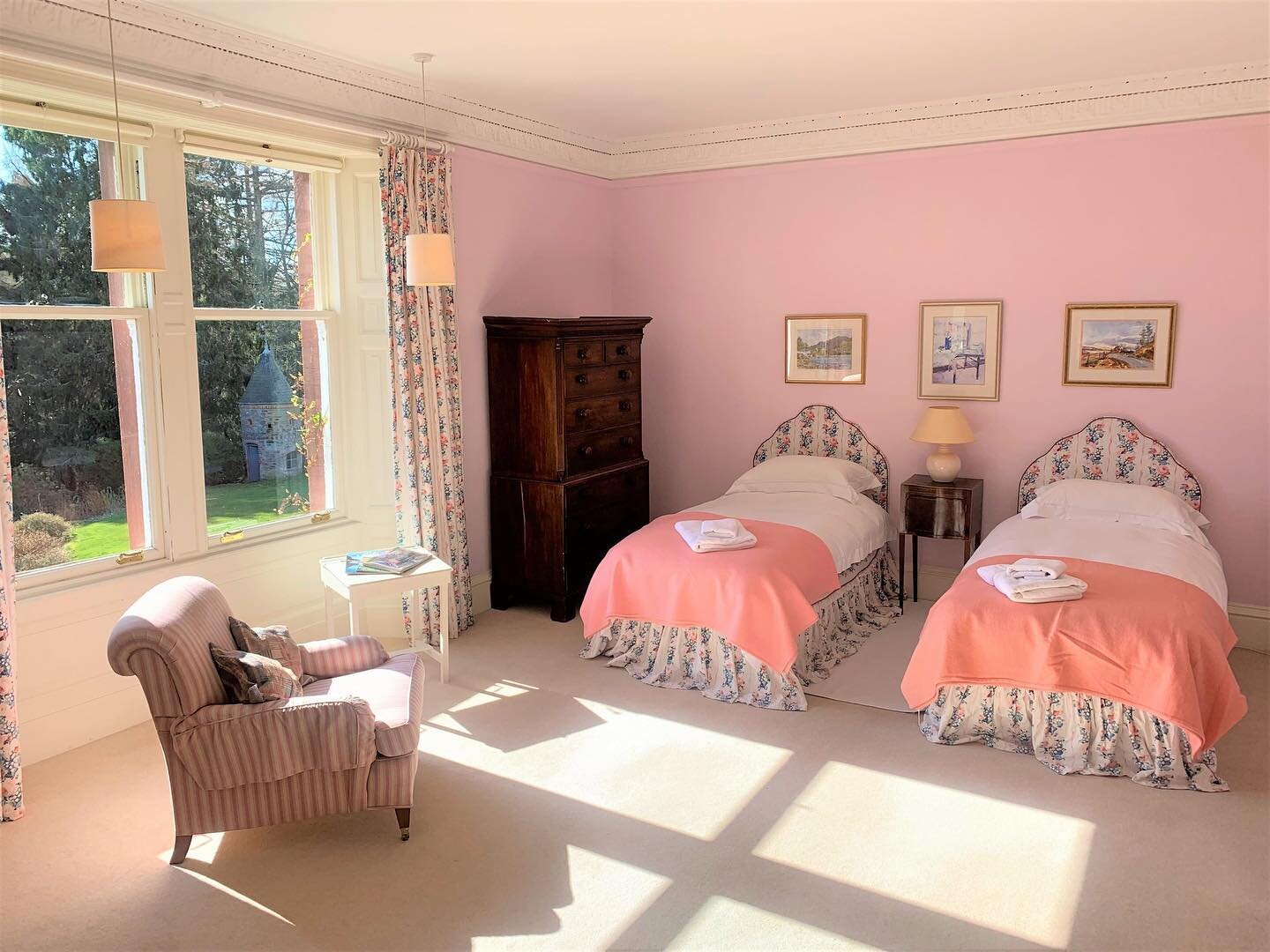 Persie House provides accommodation for up to 22 people with a dormitory bedroom (ideal for children) on the top floor. The ambience and furniture reflect the tradition of comfortable country living, blended with the high quality accessories one woul