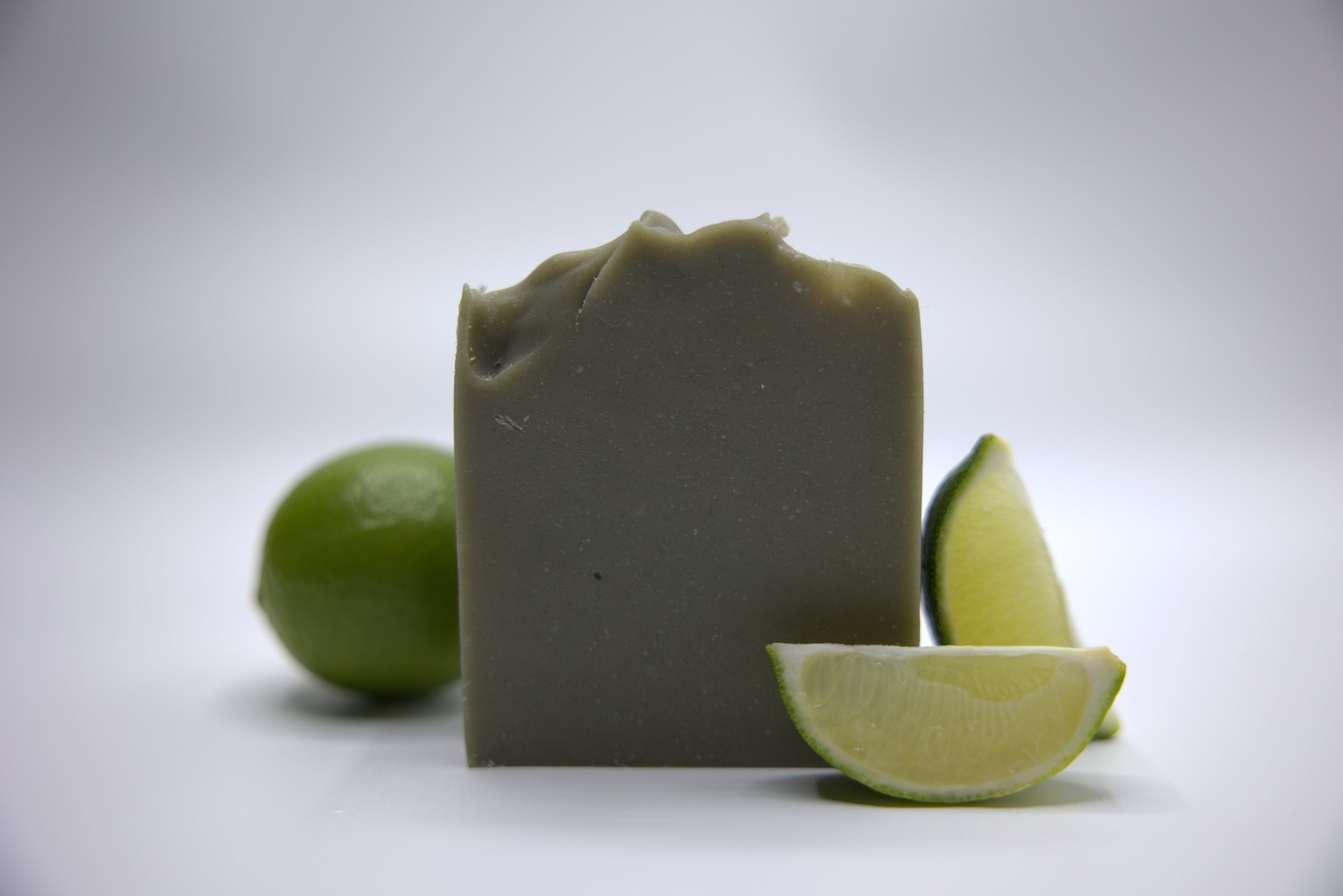 Ätherisches Limettenöl / Avocadoöl