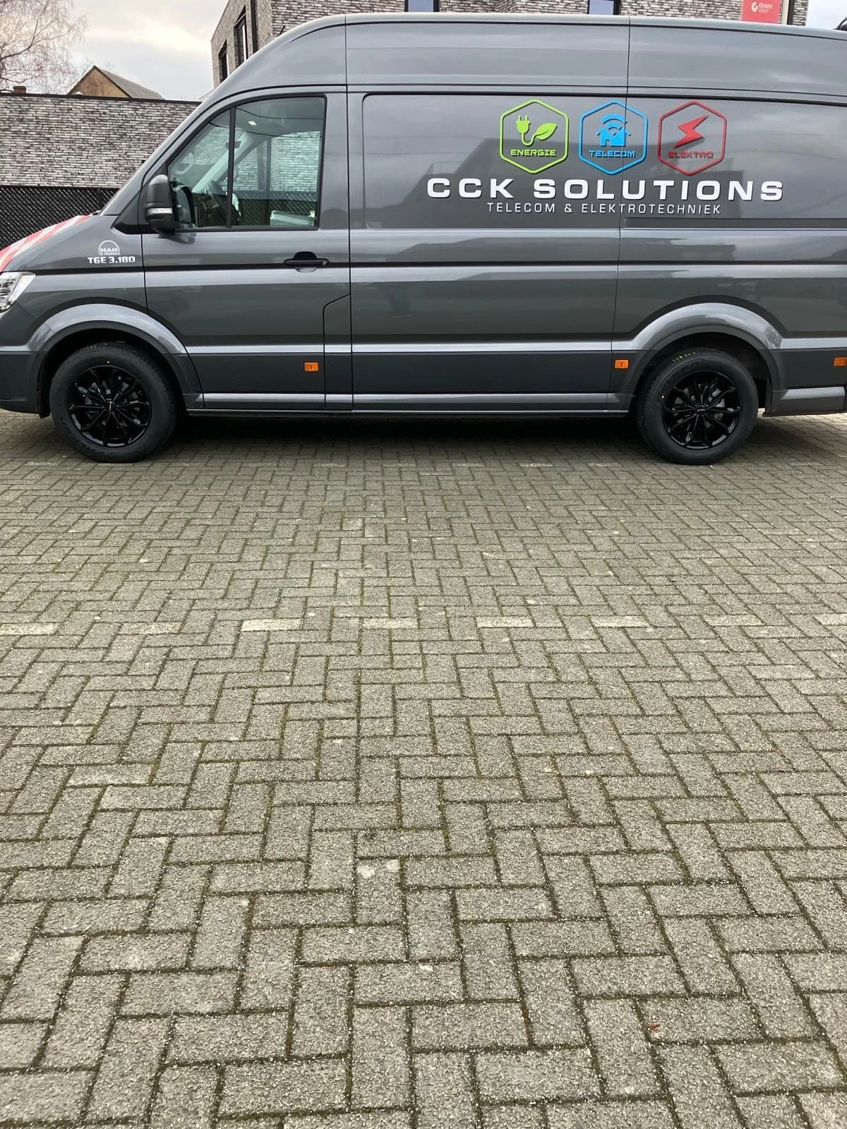 WhatsApp Image 2024-02-23 at 20.56.16.jpeg