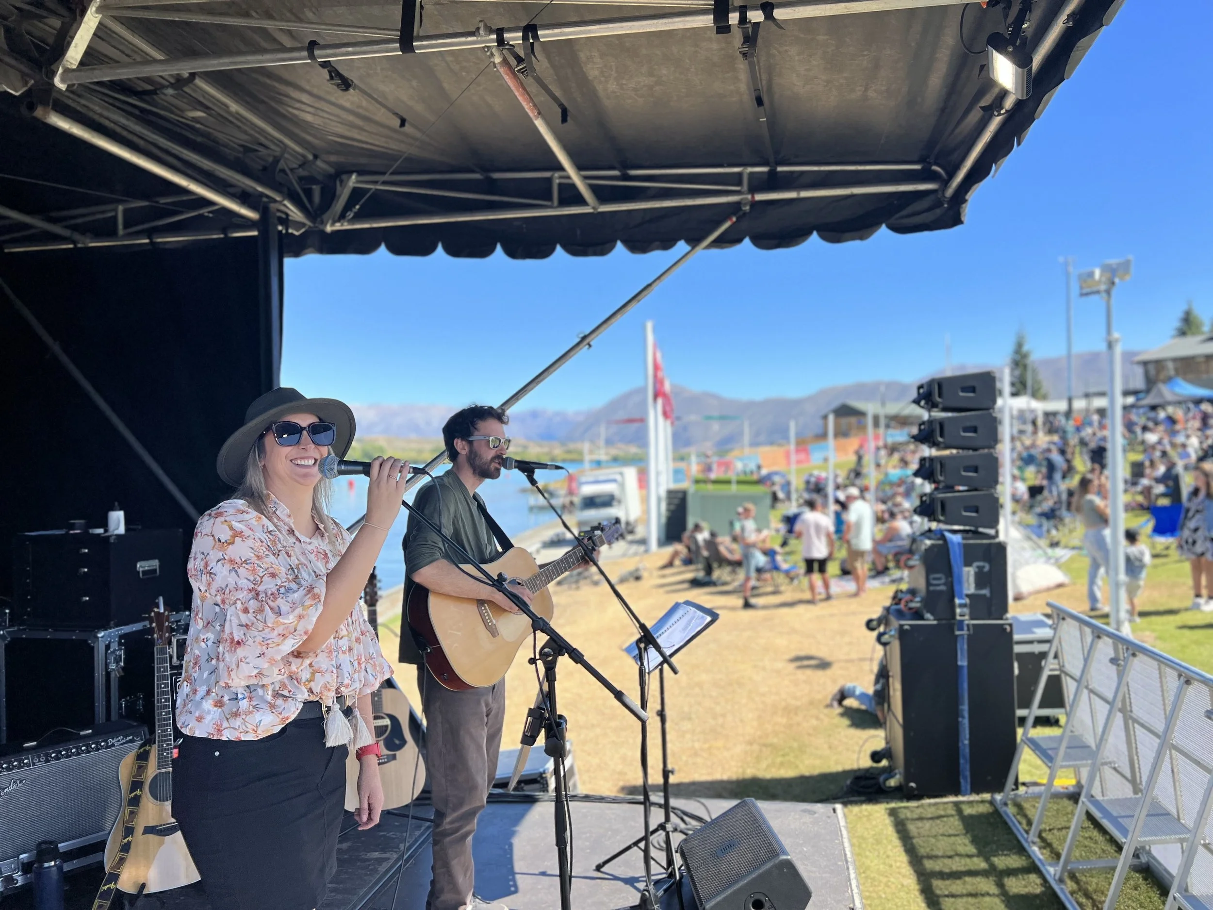 Entertainment — TWIZEL SALMON & WINE FESTIVAL
