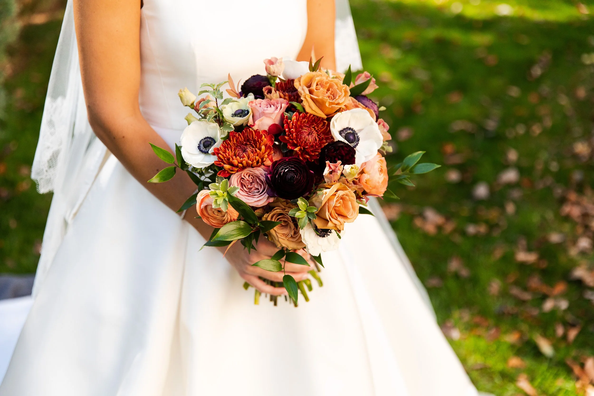 julialacroixstyledevents.com | Julia LaCroix Styled Events Minneapolis St. Paul Wedding and Event Planner | Elegant Fall Country Club Wedding at Interlachen | Lucas Botz Photography168.jpg