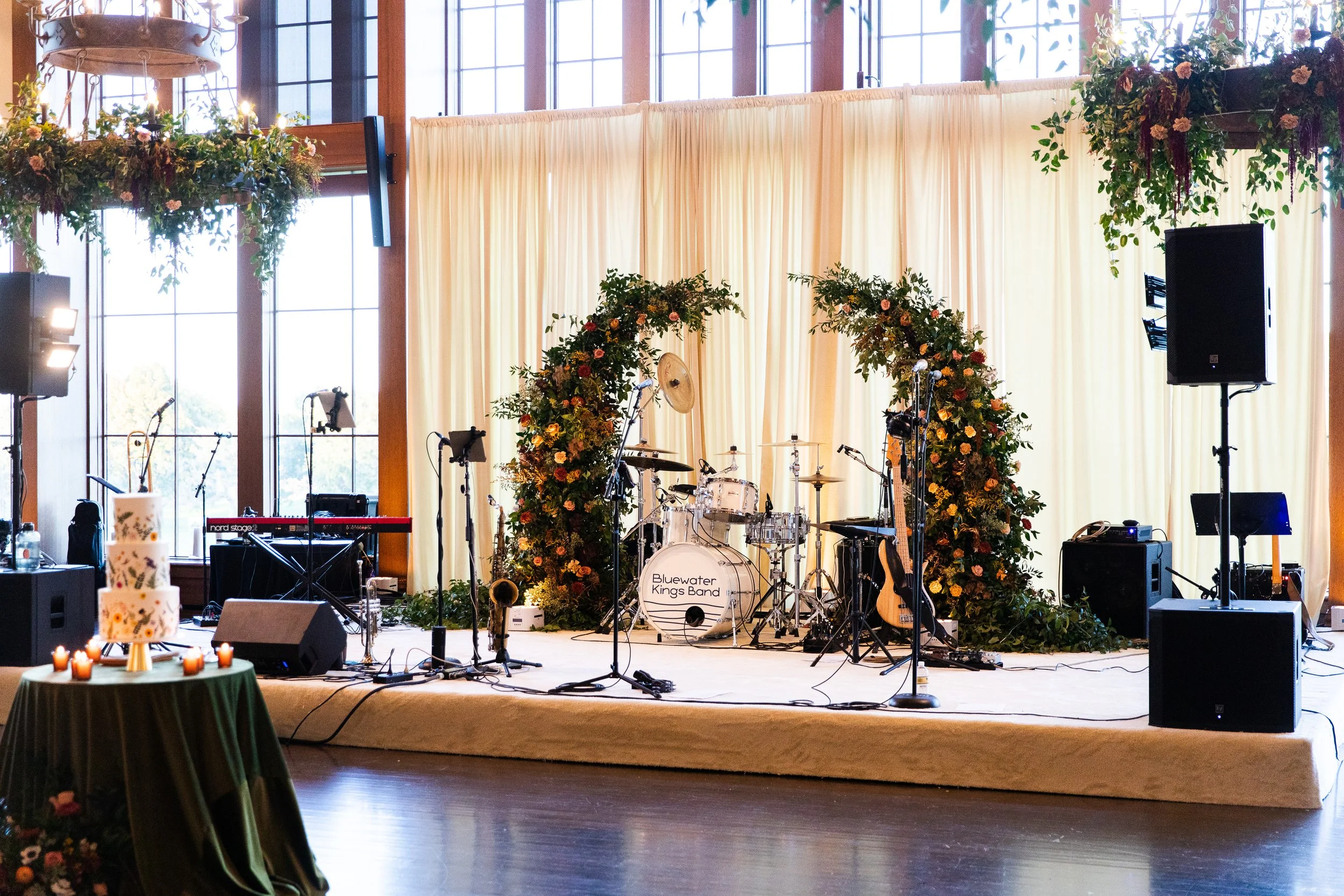 julialacroixstyledevents.com | Julia LaCroix Styled Events Minneapolis St. Paul Wedding and Event Planner | Elegant Fall Country Club Wedding at Interlachen | Lucas Botz Photography192.jpg