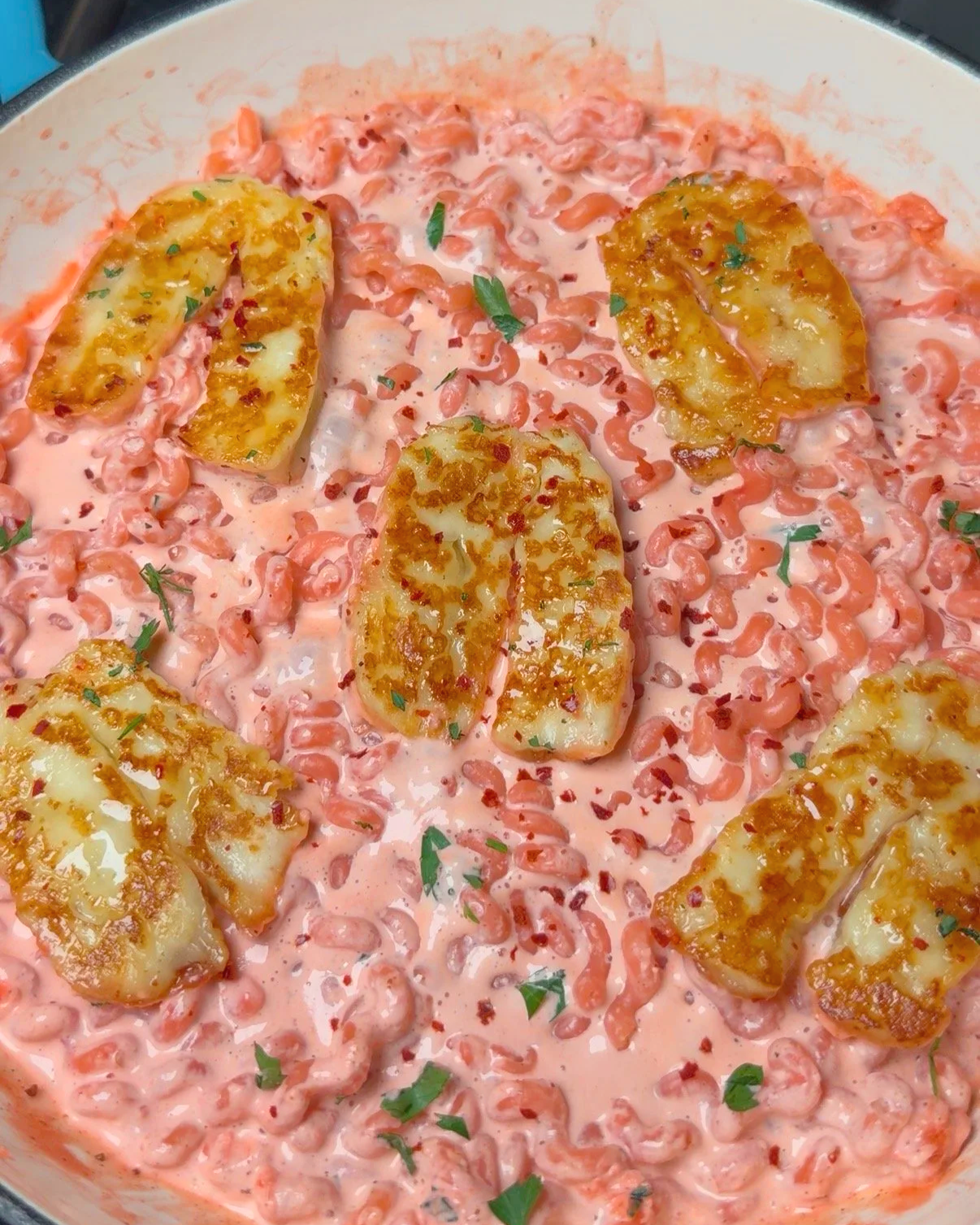 Rose halloumi pasta
