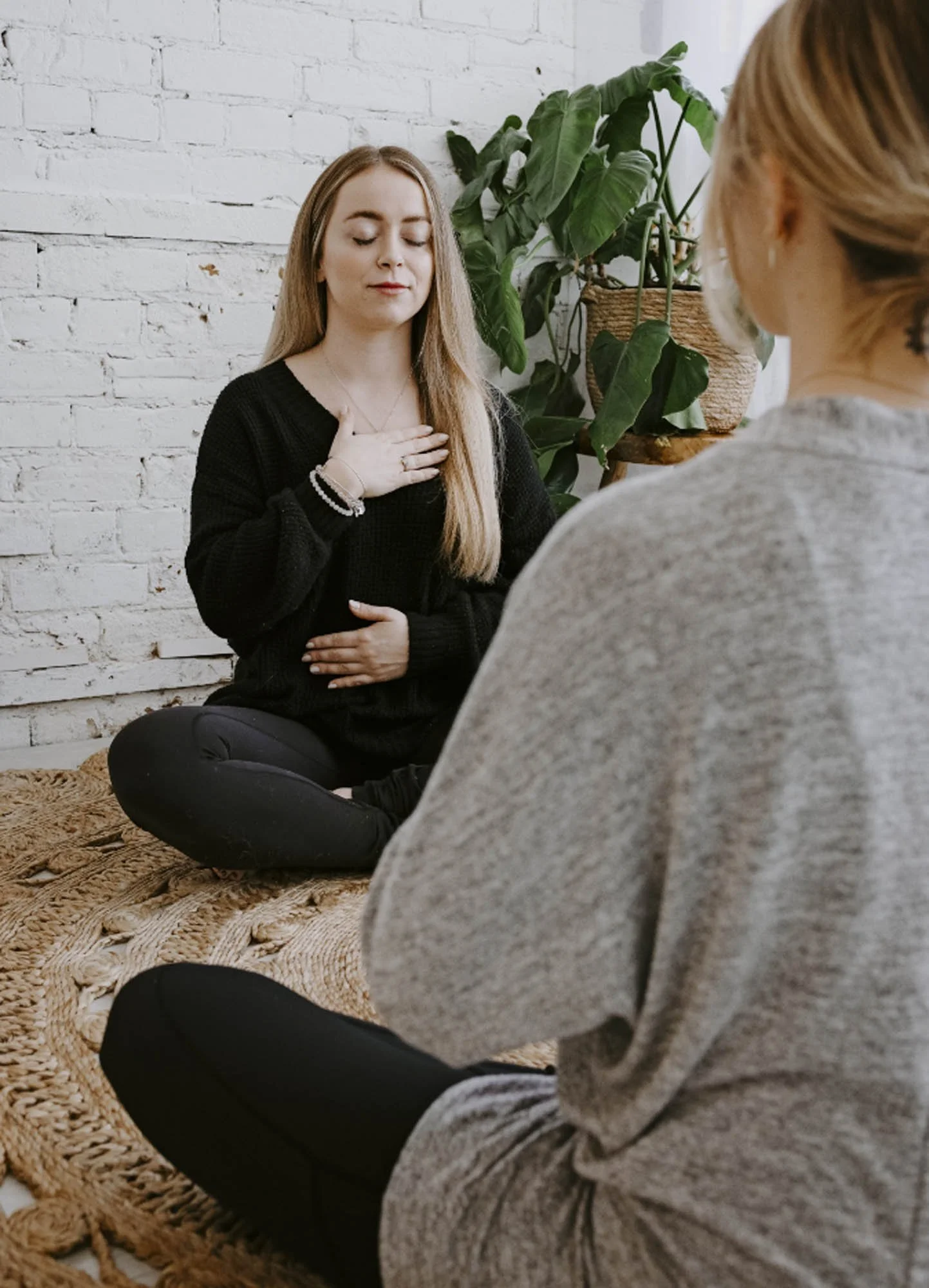 Guiding a somatic experience.