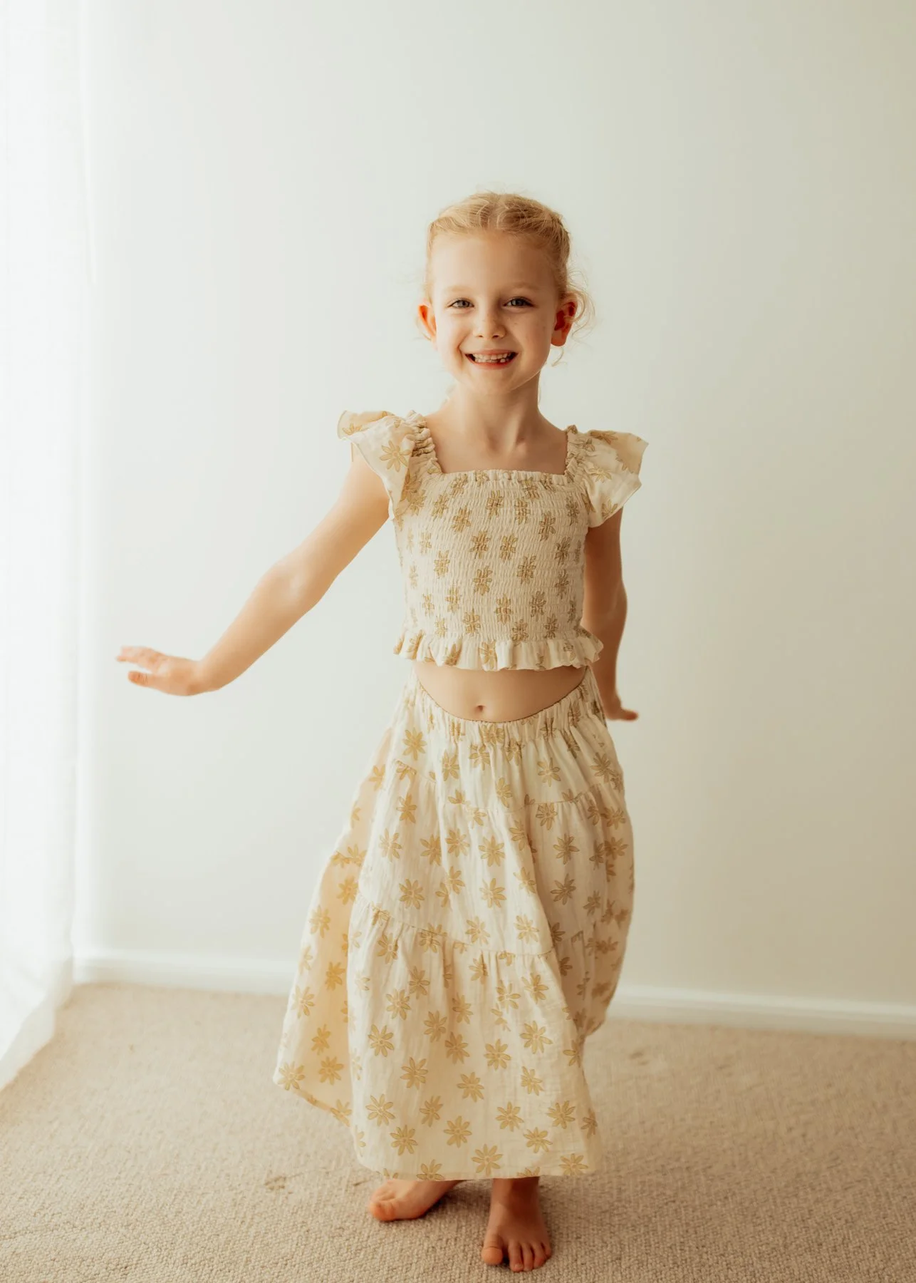 Daisy Printed Top & Skirt set (size 4-5)