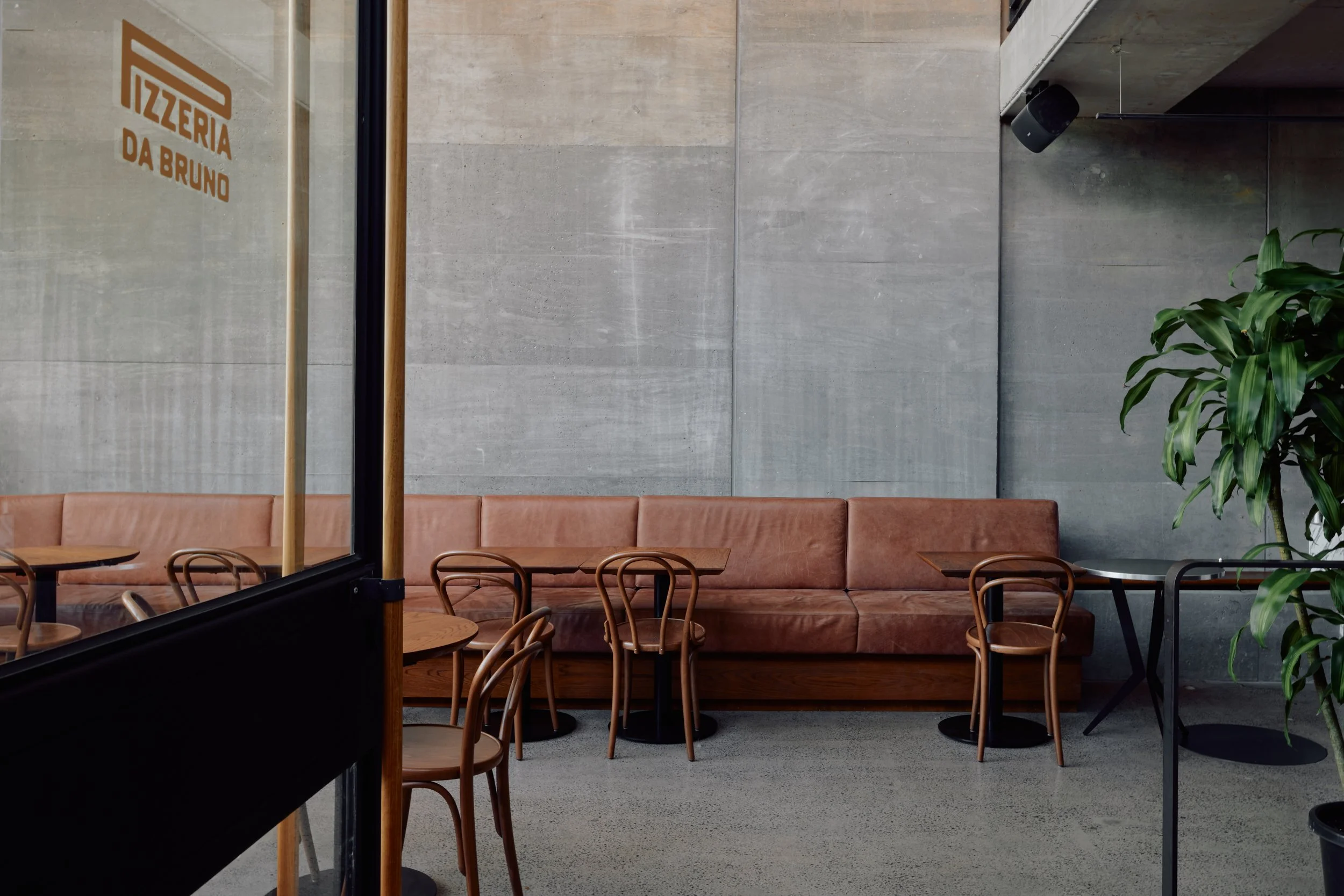 Space Pizzeria Da Bruno