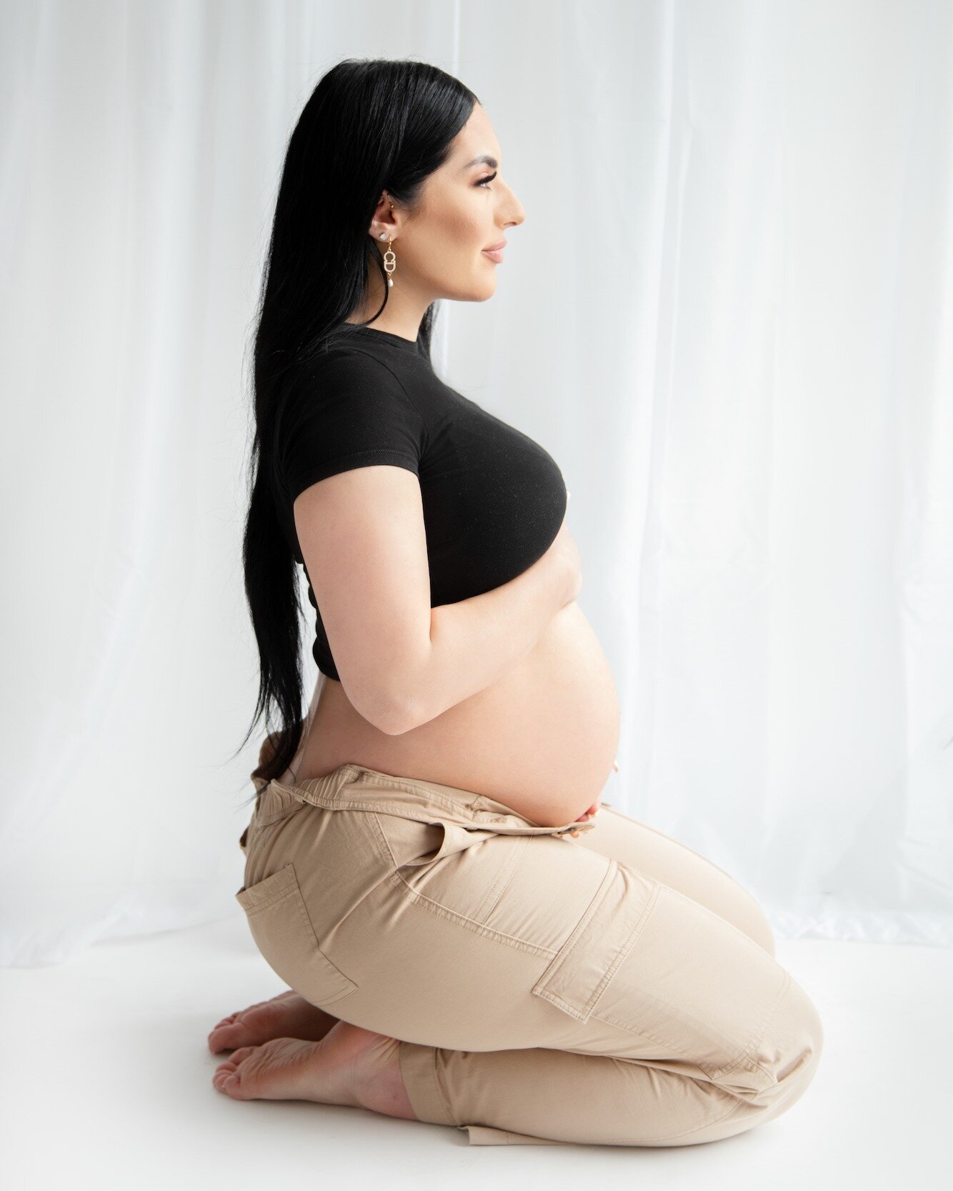 Our maternity photoshoots capture the beauty, grace, and anticipation of motherhood! 🌸
Book now to embrace the journey with us and let your inner radiance shine! 📷💖
#YoubyZeny #StudioZeny