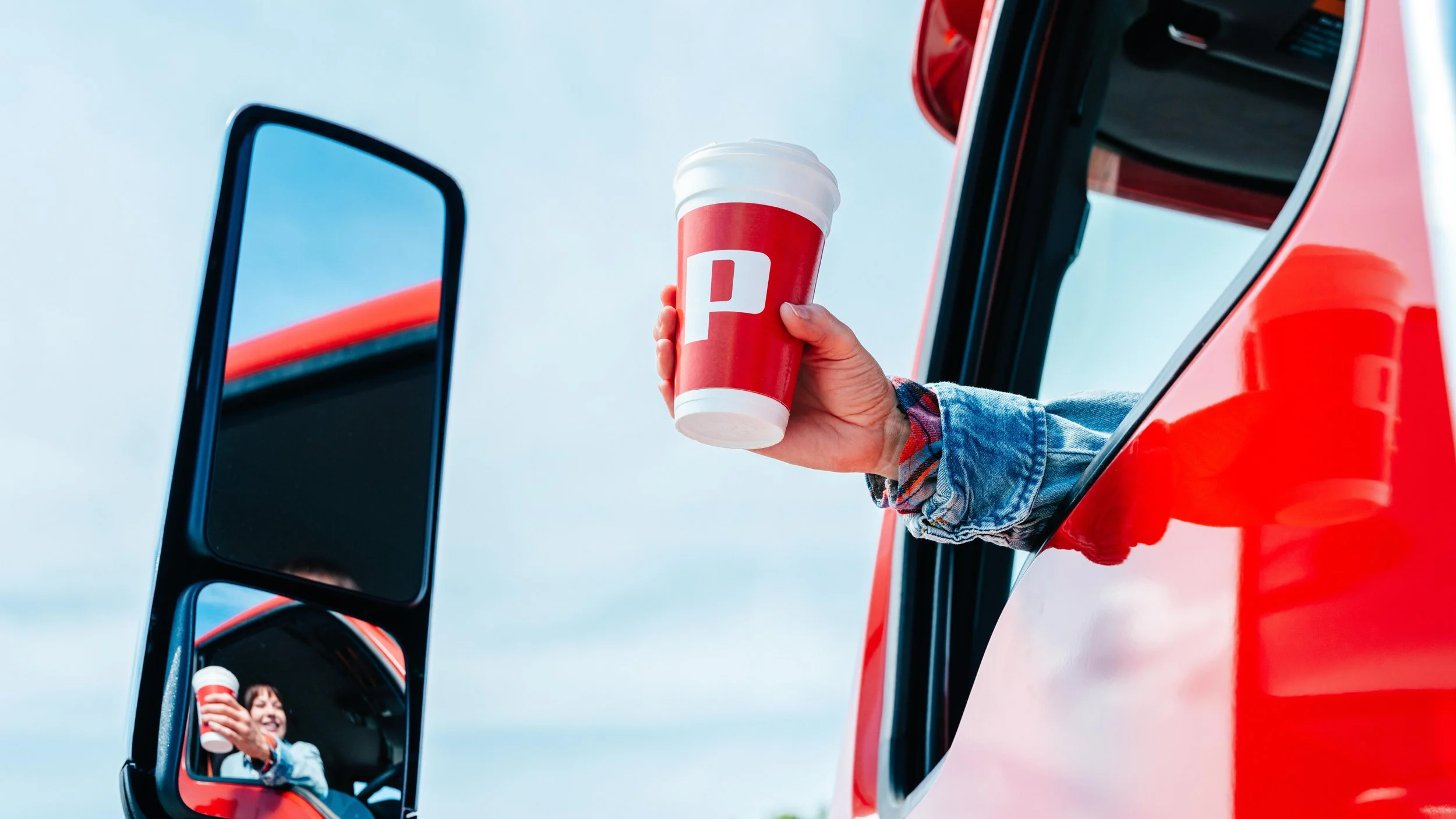 05112026_PILOT_DRIVER APPRECIATION_DRIVER HOLDING DRINK OUT OF WINDOW_PILOT CUP_4453.jpg