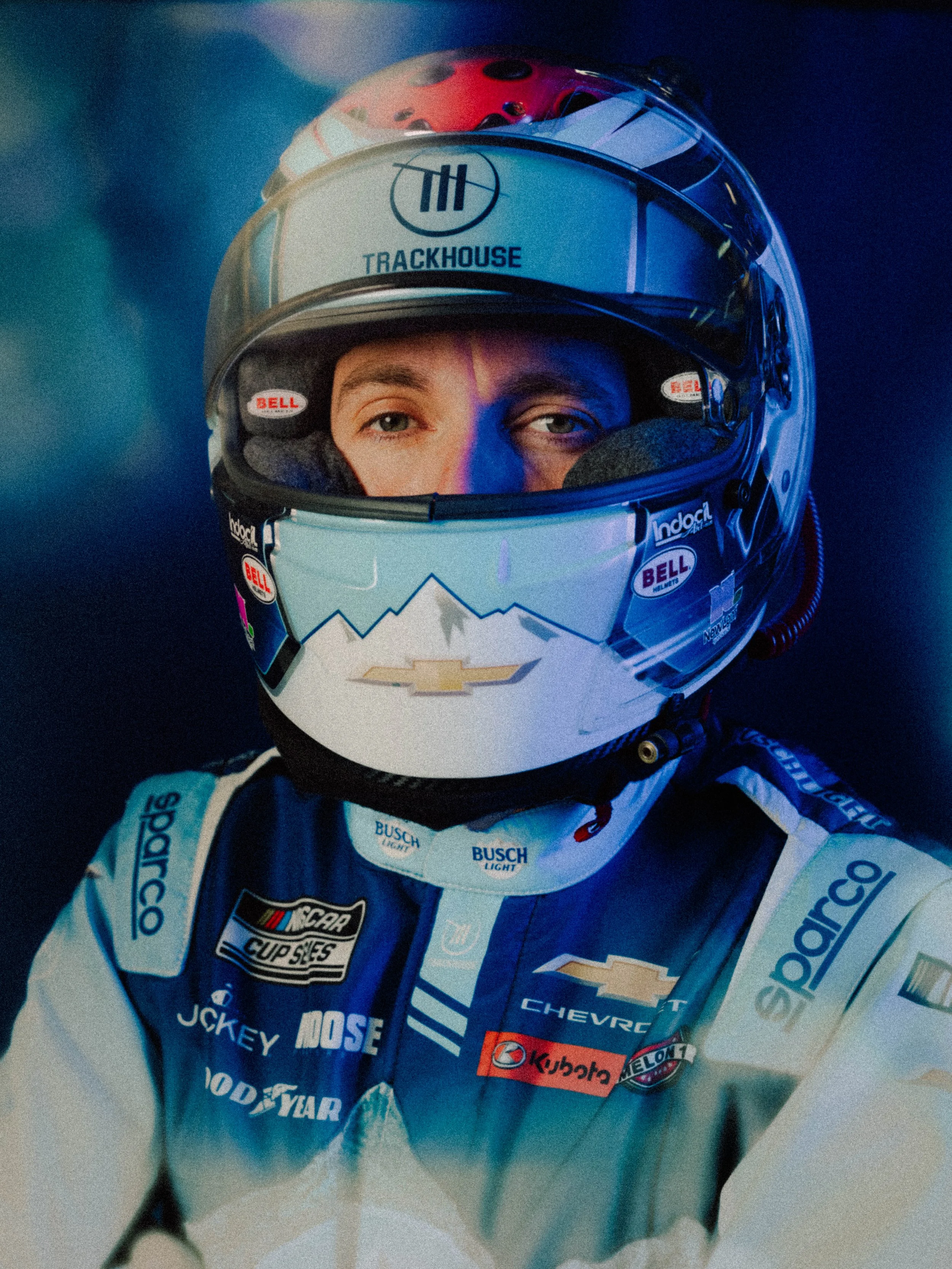 06102026_TRACKHOUSExBUSCHLIGHT_ROSS_HERO_HELMET_BLUE_1256.JPG