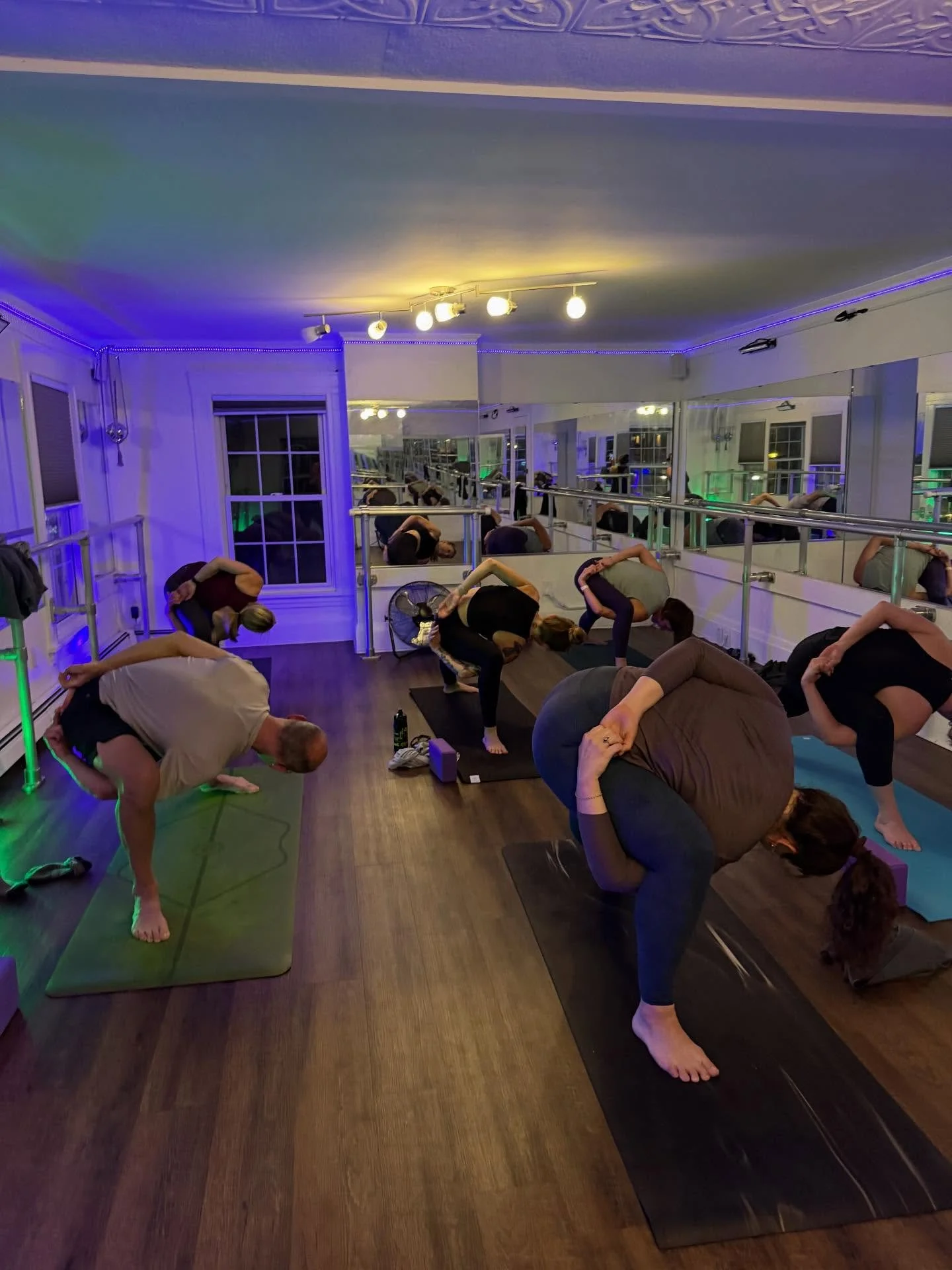 &ldquo;The purpose of yoga is to reveal the infinite potential within us.&rdquo; &ndash; Unknown 

Look at these Worthy Warriors from Monday&rsquo;s 5 p.m power yoga class with @aliceann_marie! 💪 This crew inspires us weekly given their dedication &