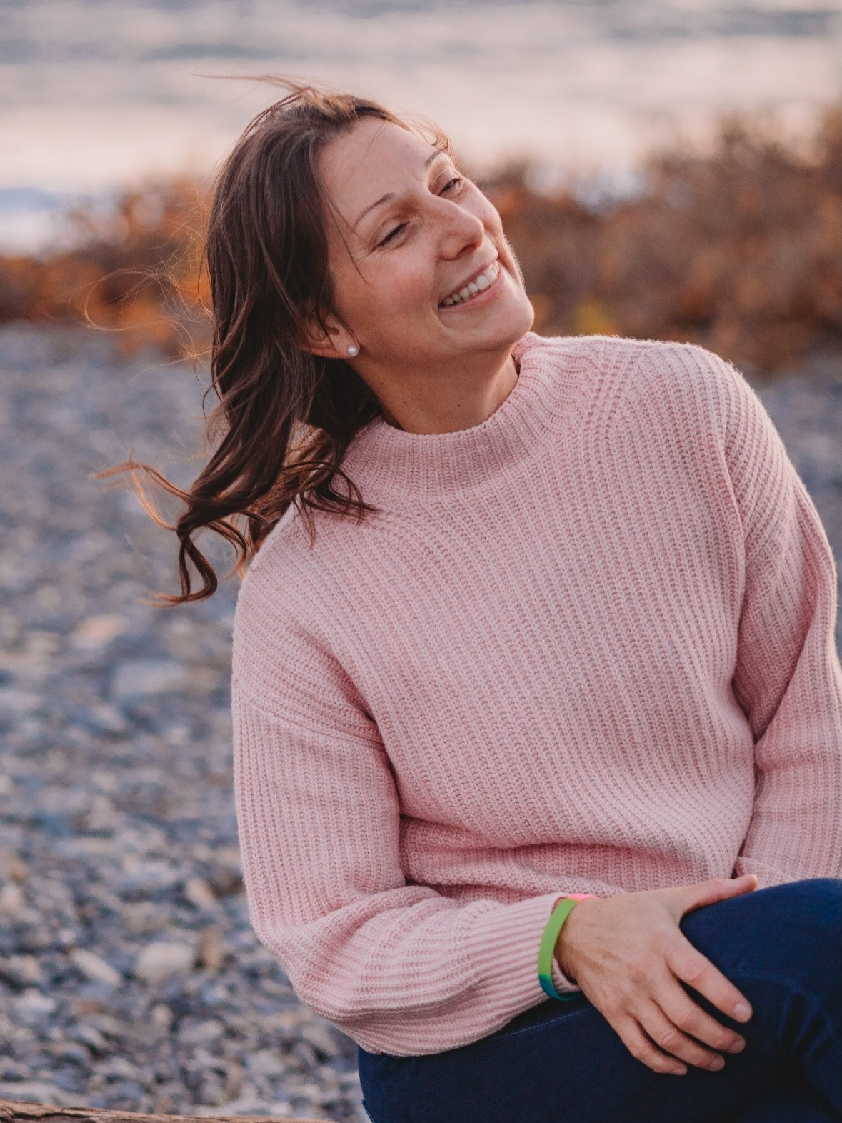 ✨It&rsquo;s Meet the Team Monday✨ We&rsquo;re so excited to welcome Renee Plodzik to our sub list! 💓 Renee is a wife, mother, nurse practitioner, author, fitness coach, and community leader based right here in Concord, NH. She lives an active, heart