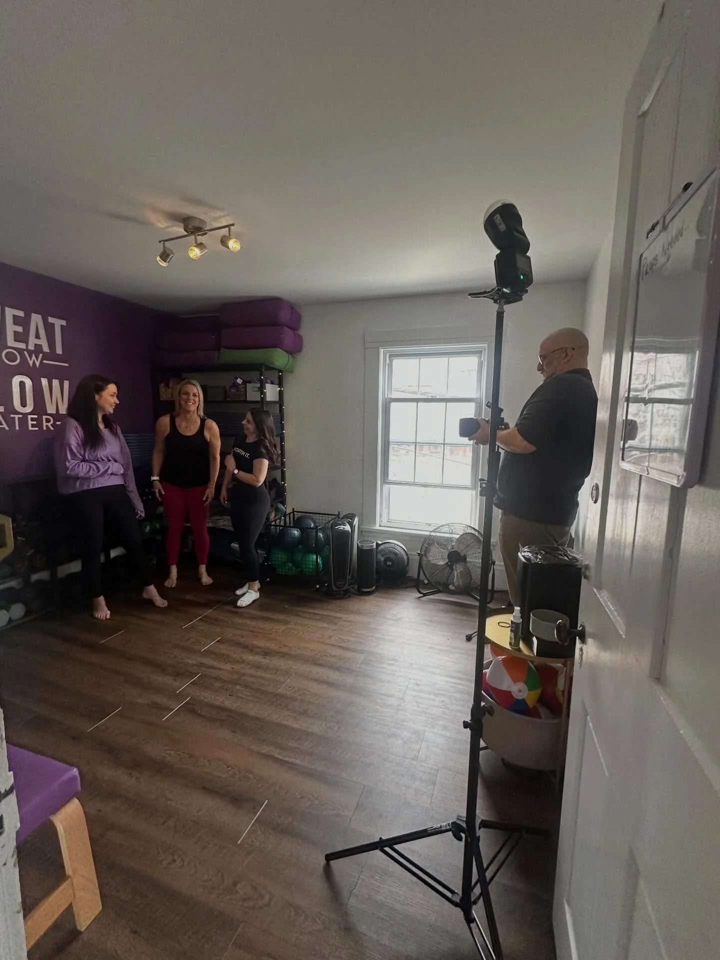 We were psyched to have @coreygarlandphotography in da house today to take some professional photos of our not-so-new space. 😜 #whatistimeanyway 

Thanks @theclassyoucrave for capturing some behind-the-scenes photos of the photoshoot. Corey, we can&