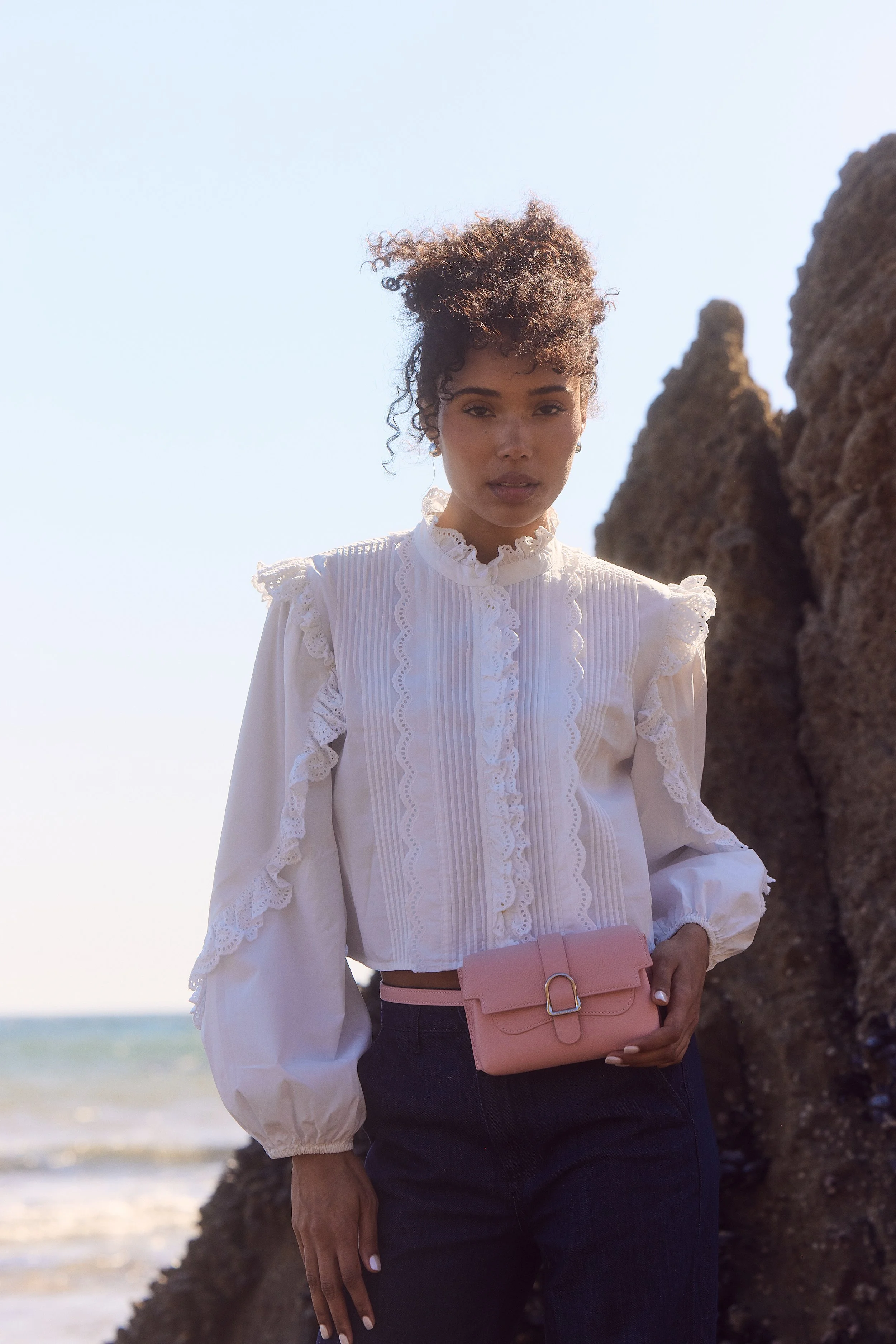 9_MODEL_WITH_PINK_1036.jpg